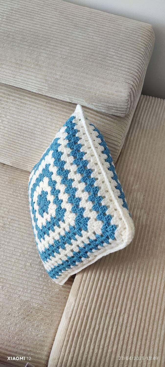Coussin crocheté fait main – Style vintage bohème