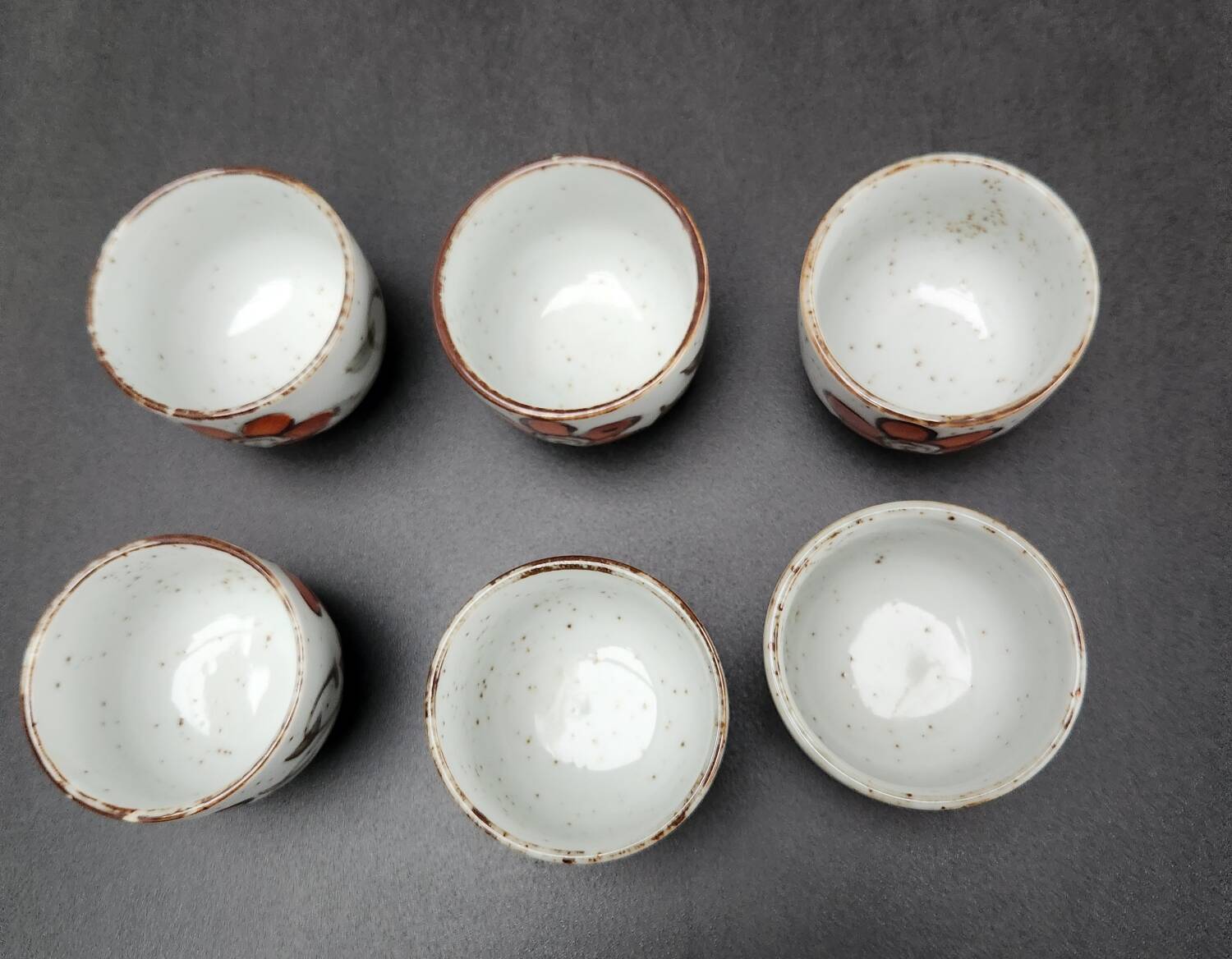 6 vintage ceramic mugs