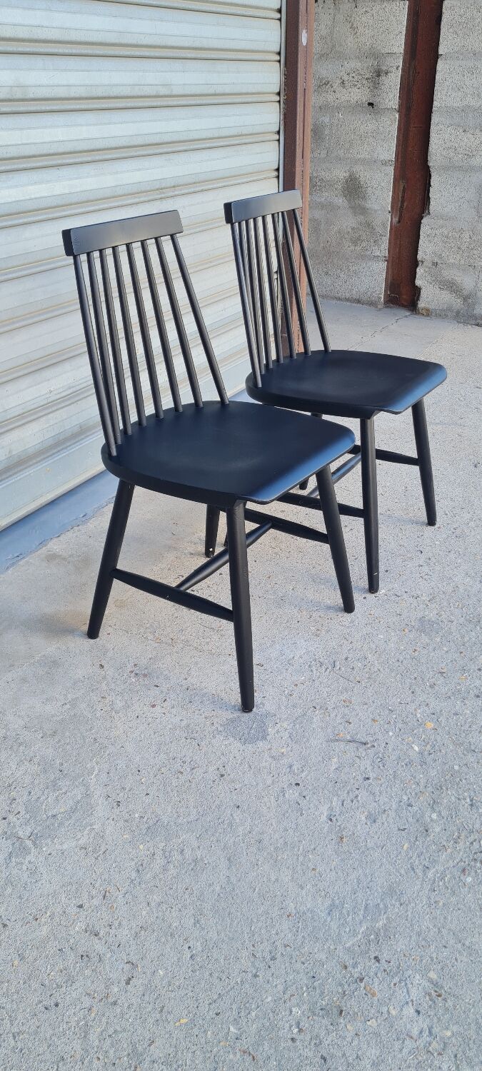 Pair of Scandinavian chairs