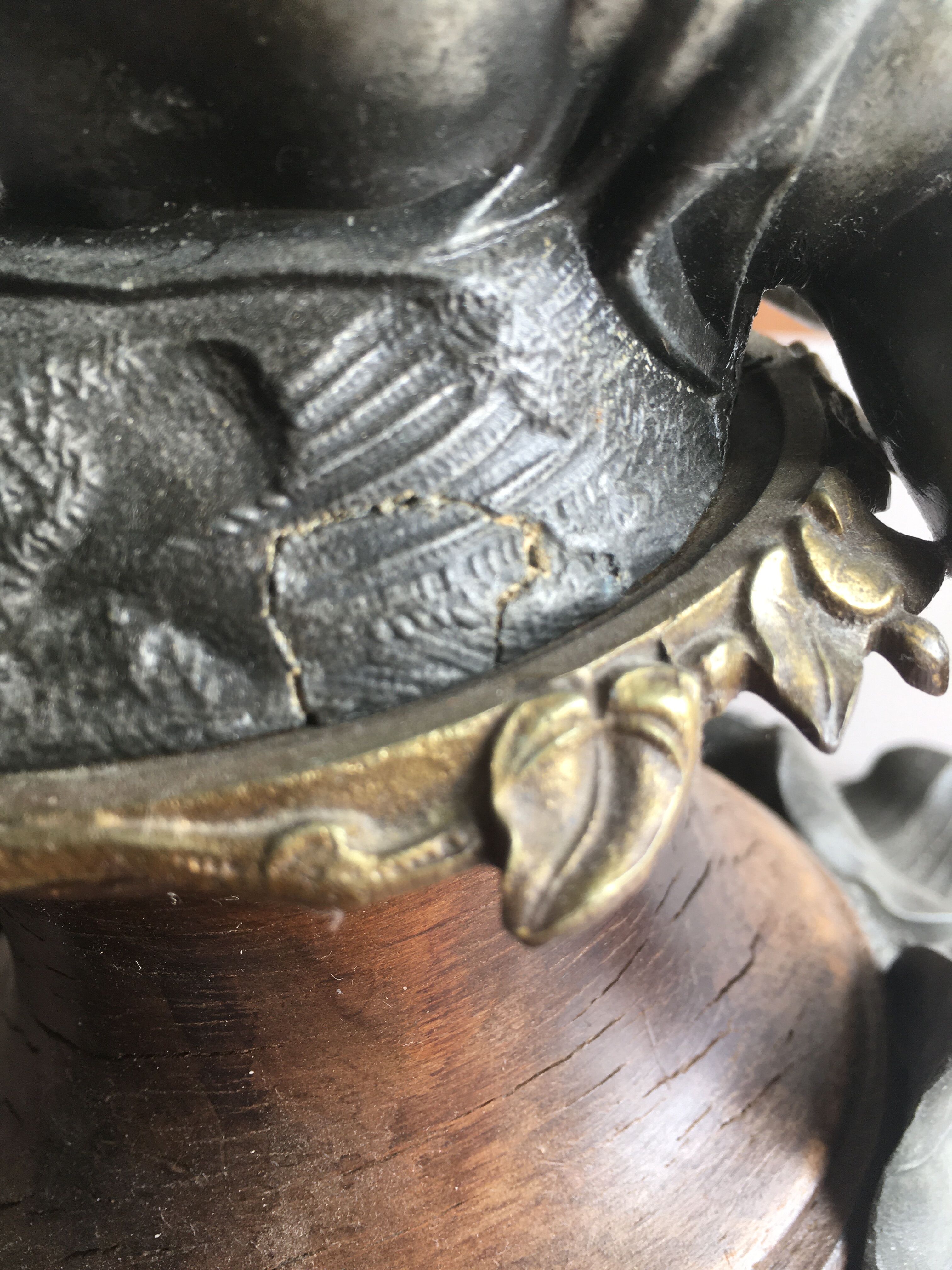 Decorative kerosene lamp