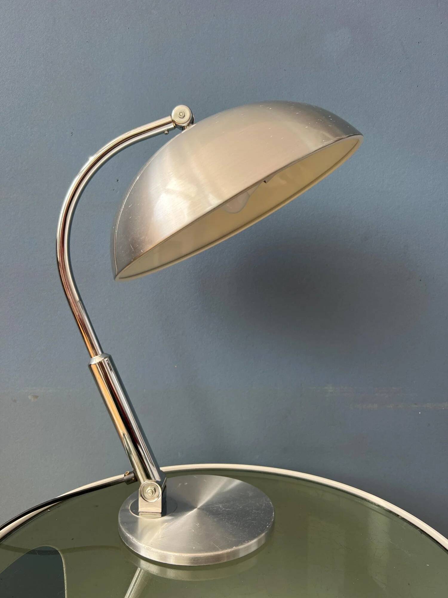 Silver 'Bauhaus' Hala Busquet / Hala 144 table lamp by Herman Busquet