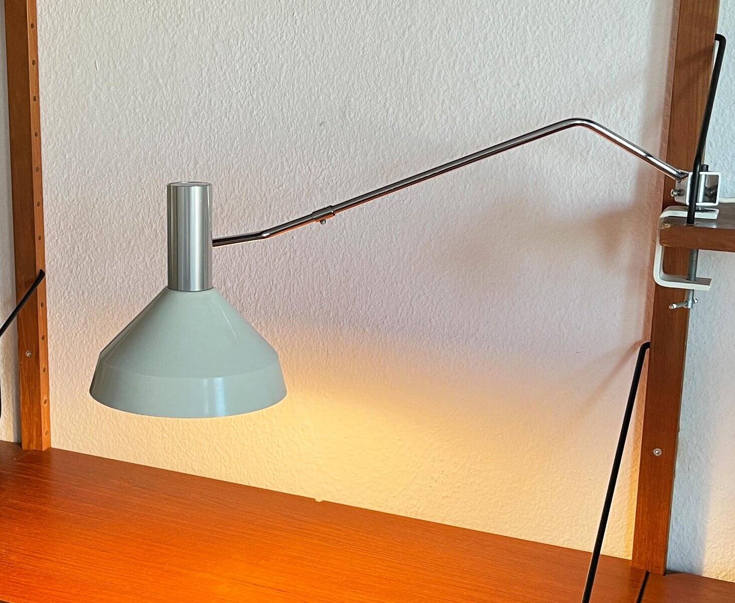 Mid-century minimalist Swiss table lamp with a clamp by Rosemarie and Rico Baltensweiler for Baltensweiler, 1950s.