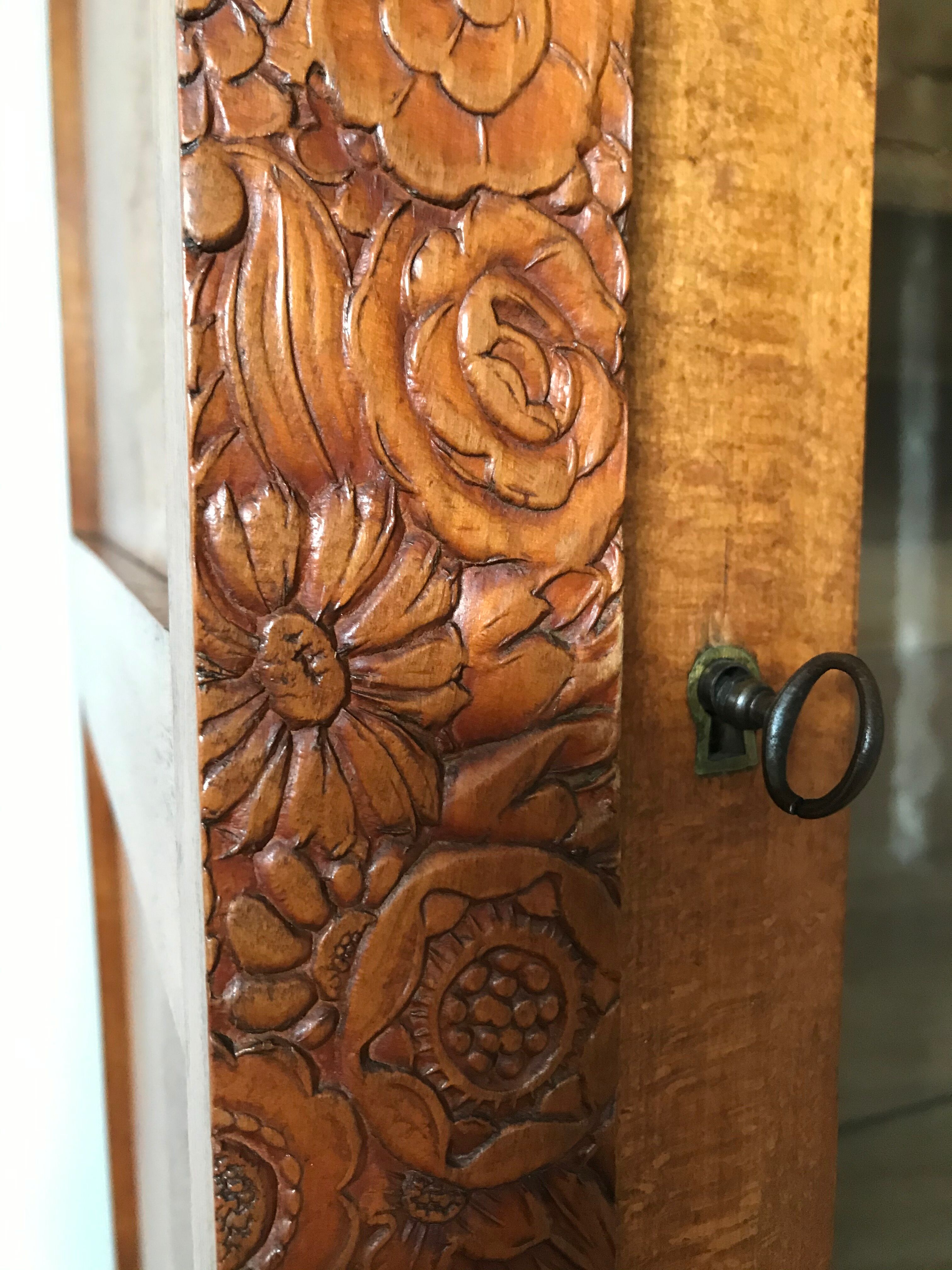 Art Deco style showcase