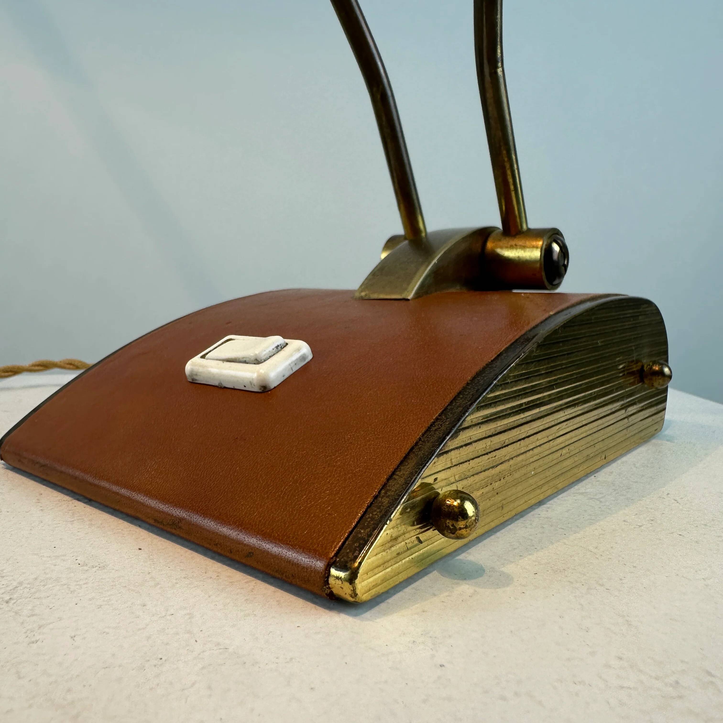 JUMO desk lamp in brass and leather by Eileen Grey, 1930
