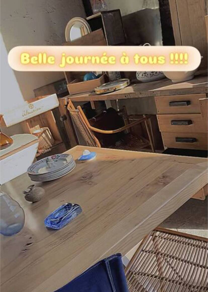 Dining table for 6-8 people