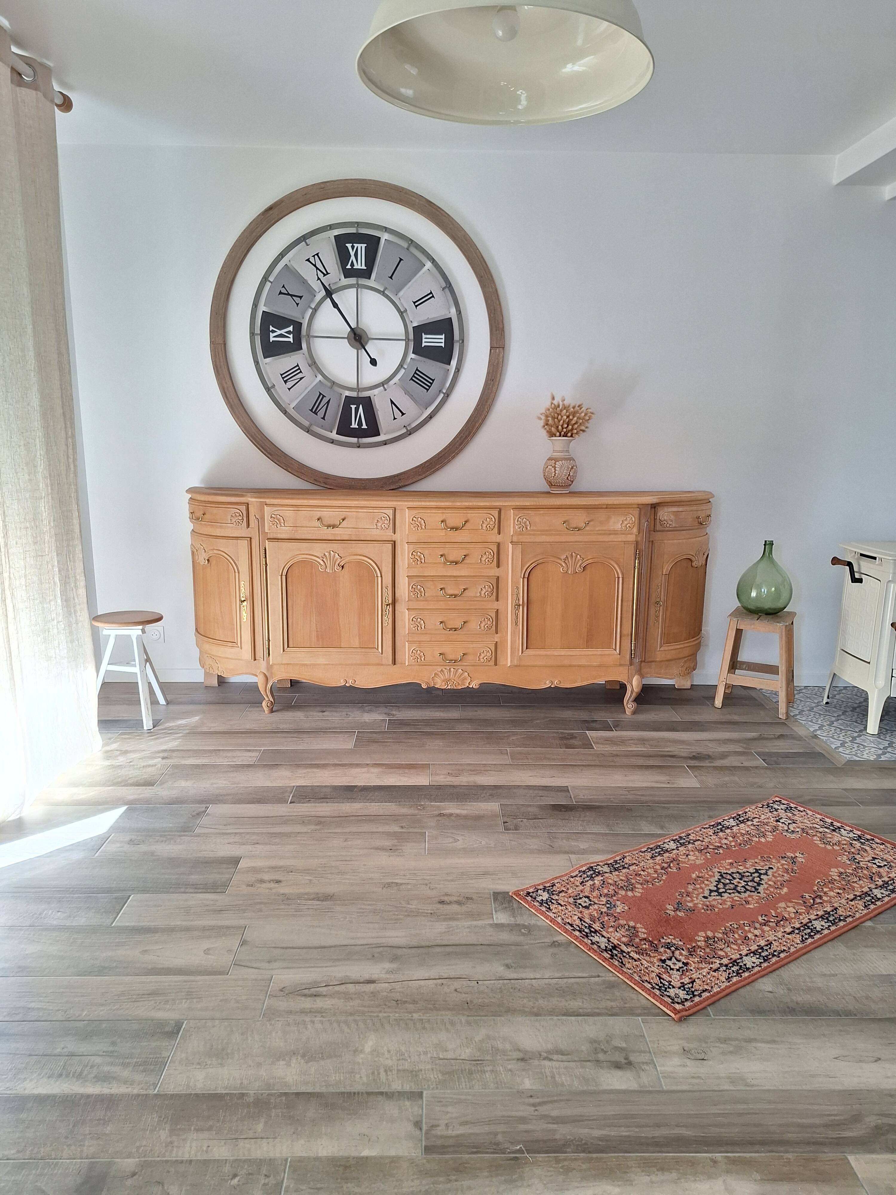 Low buffet in solid cherry wood renovated – Louis XV style – 250 cm