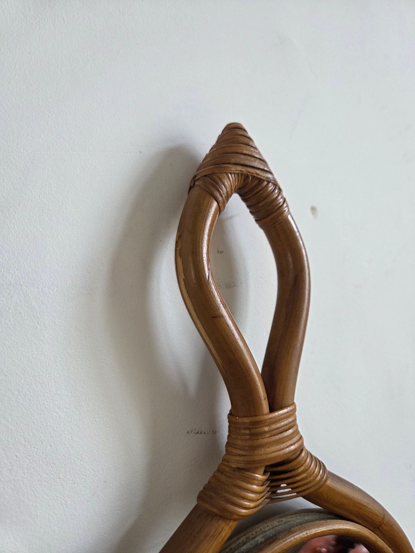 Drop mirror in rattan, 1960