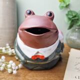 Terracotta frog-shaped teapot by vintage Ibuki Japan