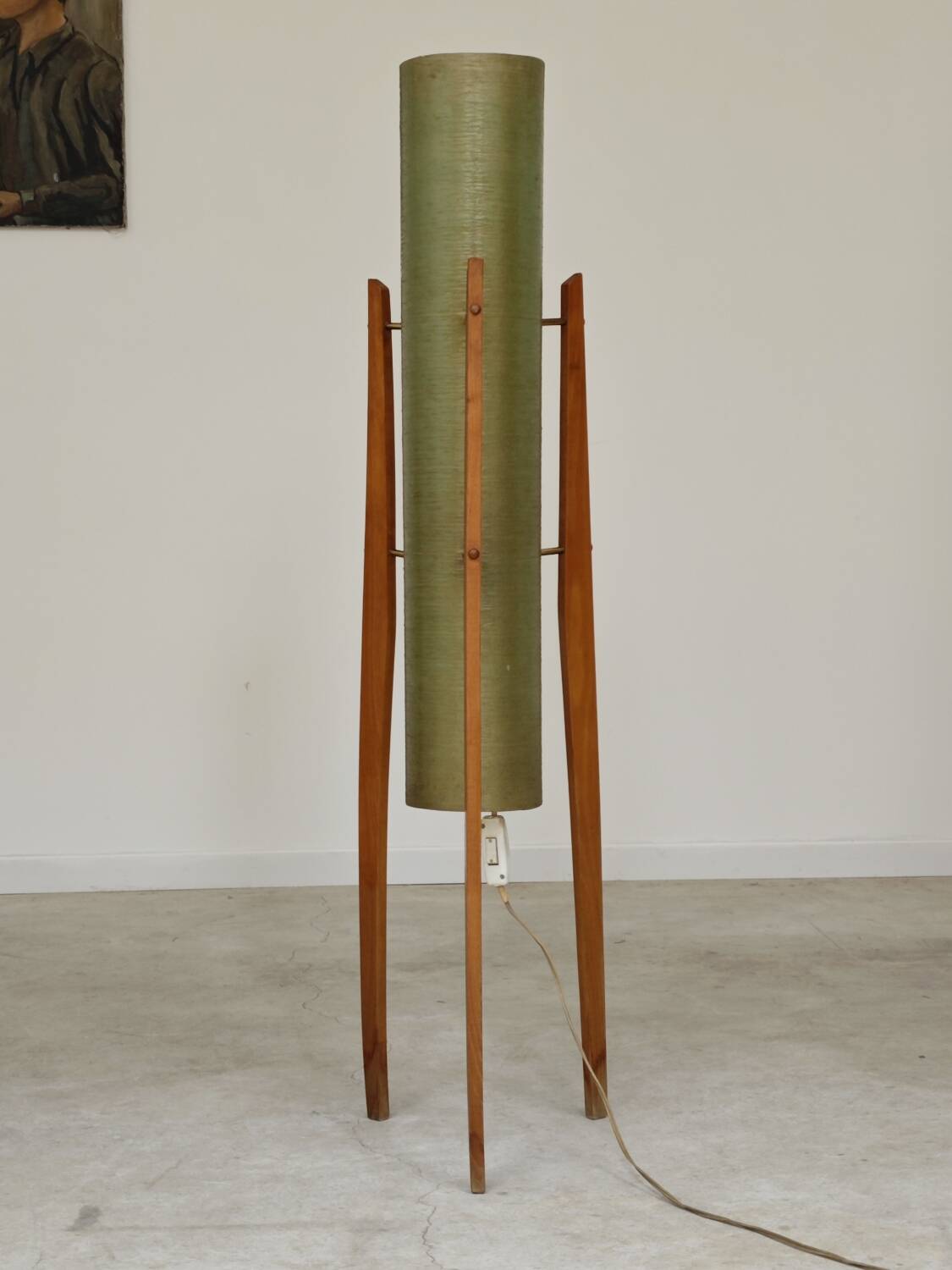 Rocket green floor lamp by Novoplast fiber and wood 1960