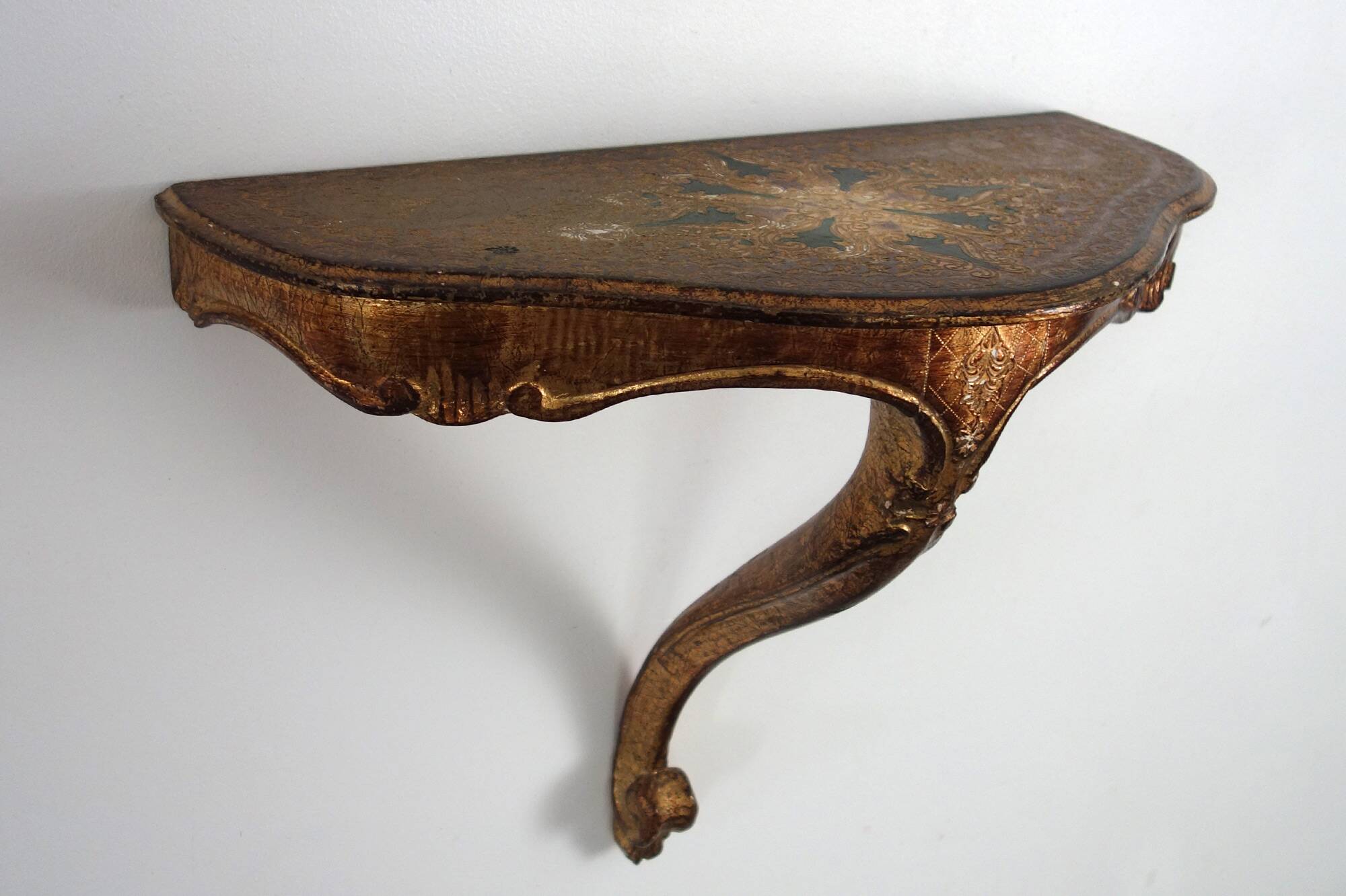 Vintage painted wooden console wall shelf