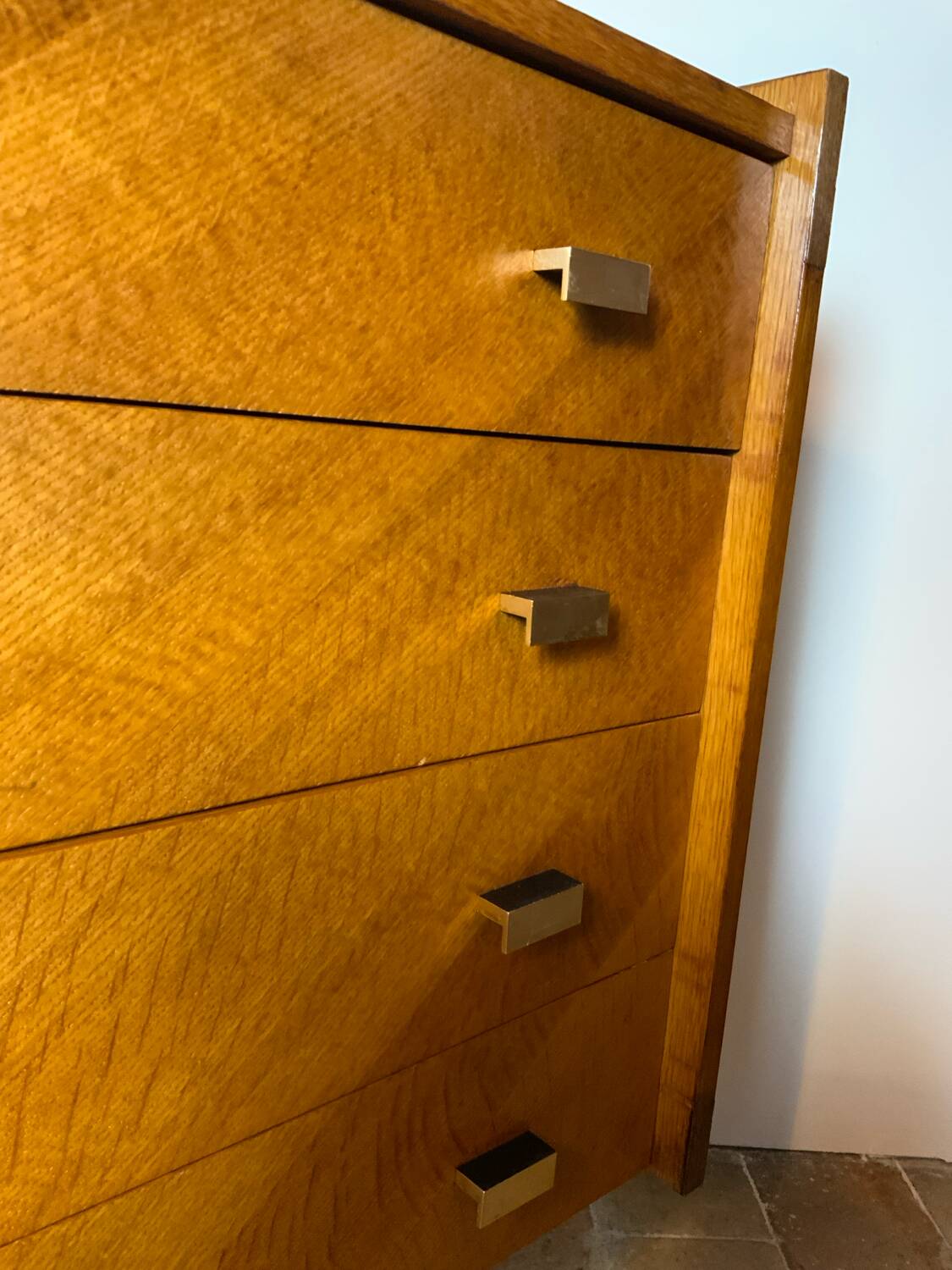 Vintage chest of drawers