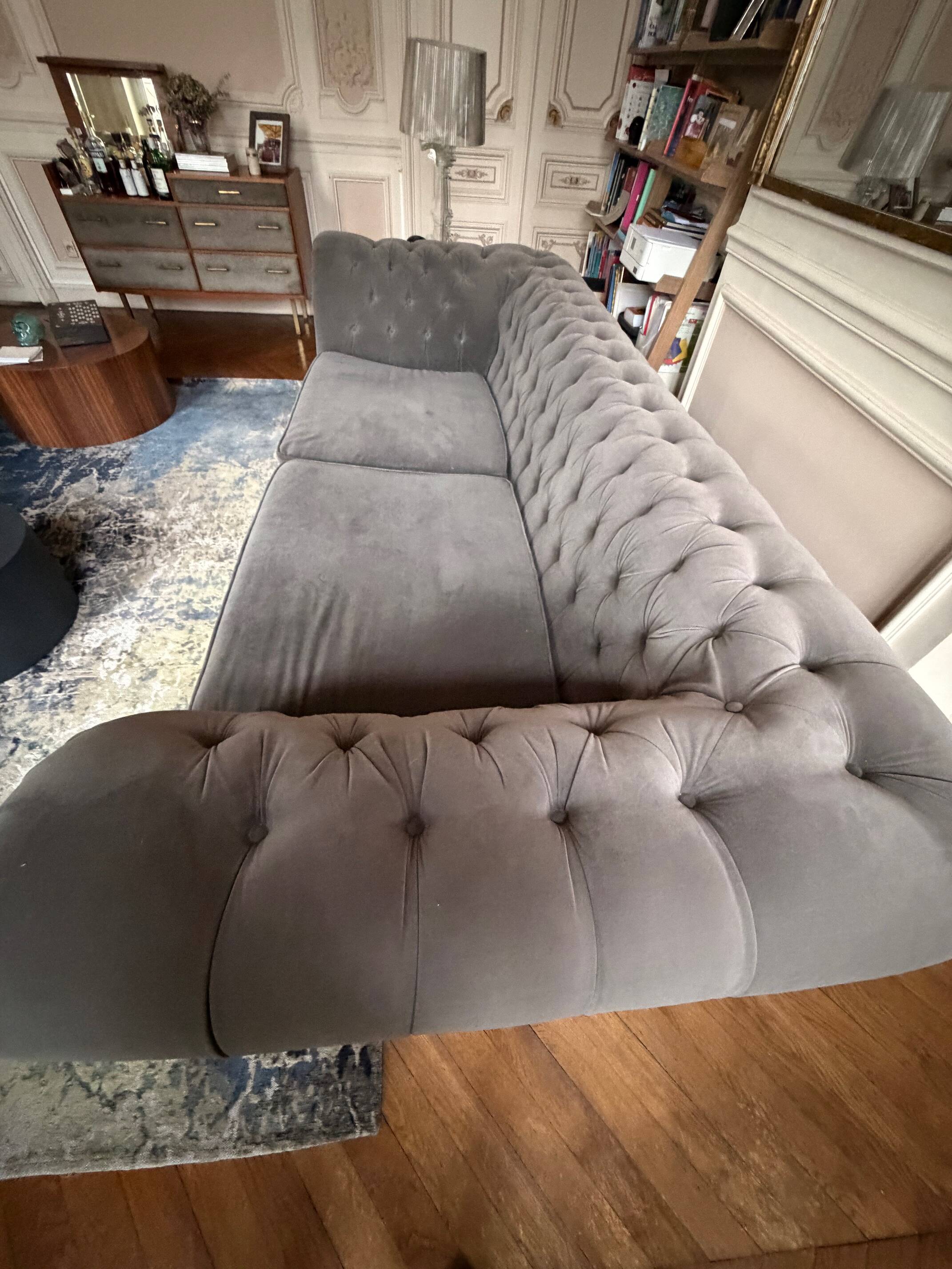 Paire de canapés Chesterfield