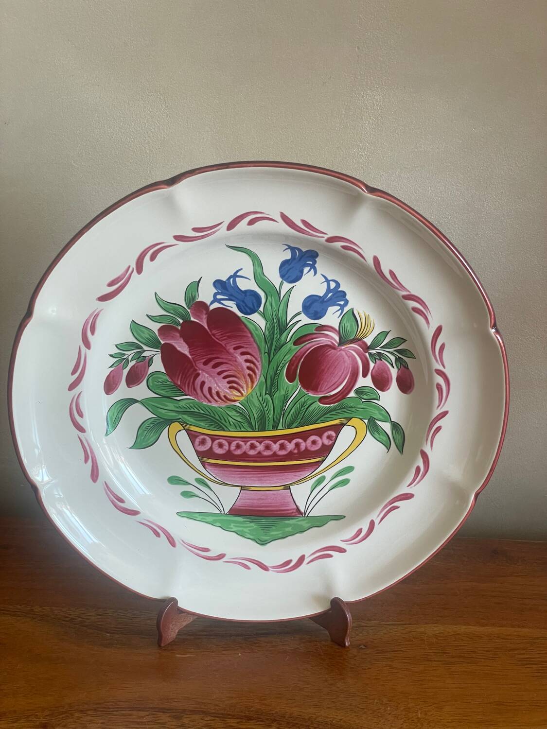St. Clement flower bouquet plate