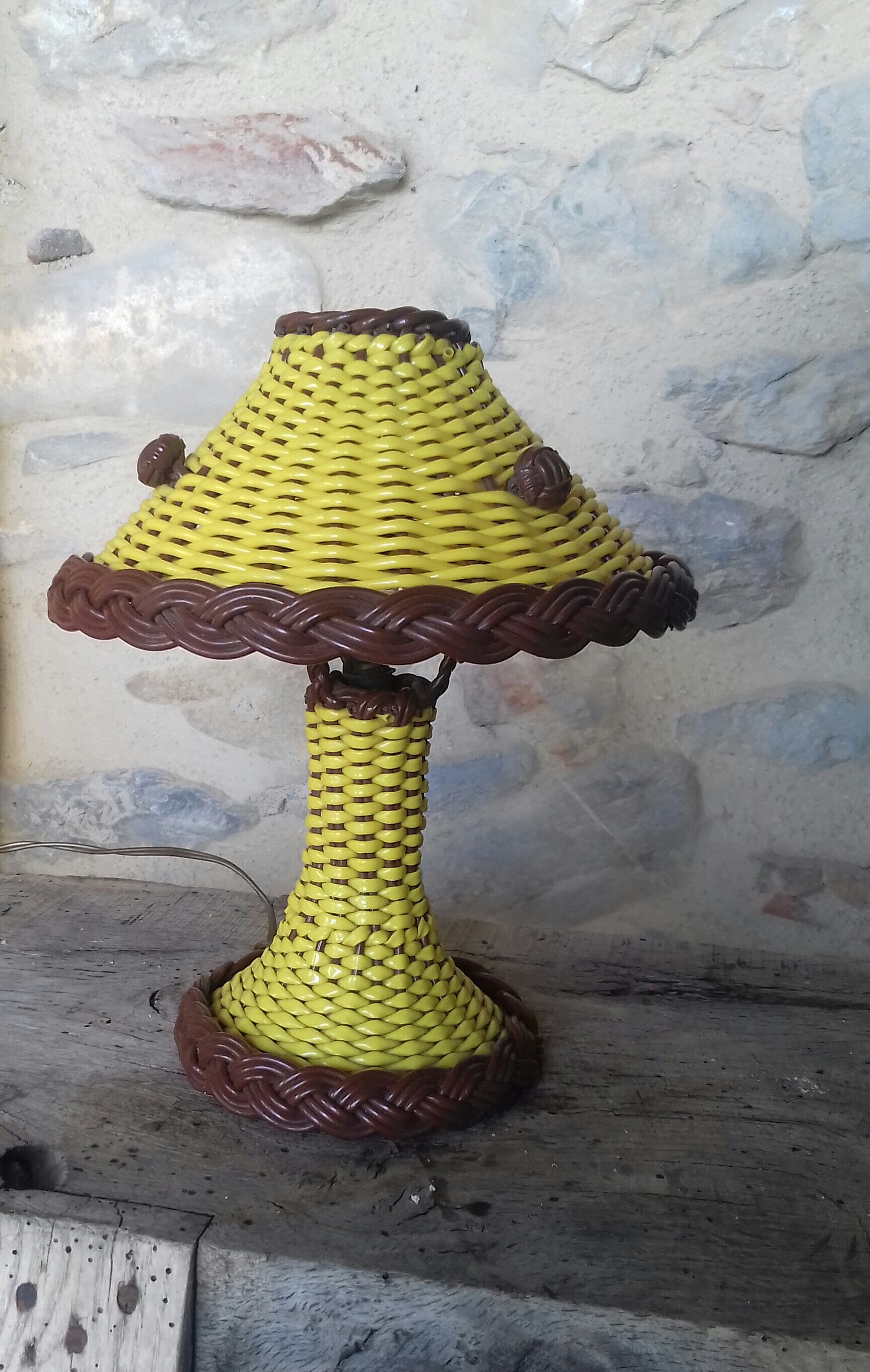 Yellow scoubidou lamp