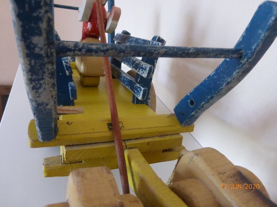 Jouet attelage en bois