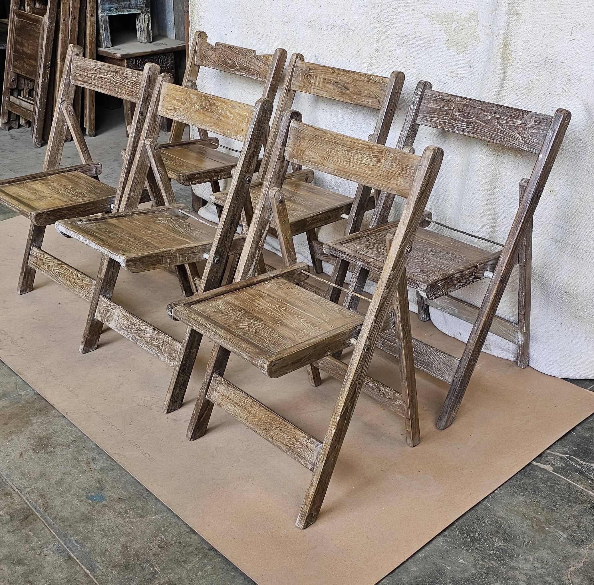 Set of 6 folding cinema chairs in teak