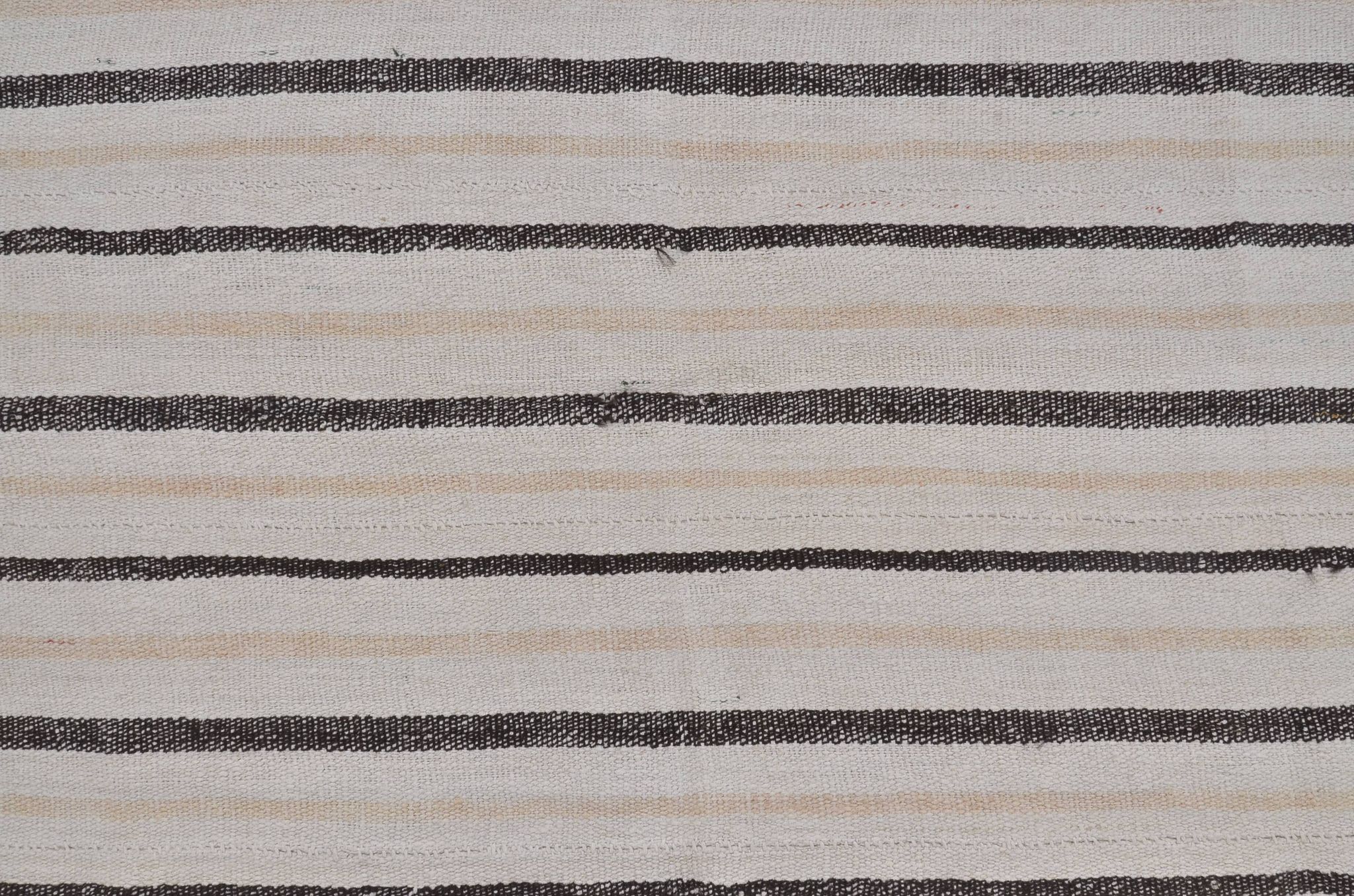 Kilim en chanvre anatolien vintage, référence 3692