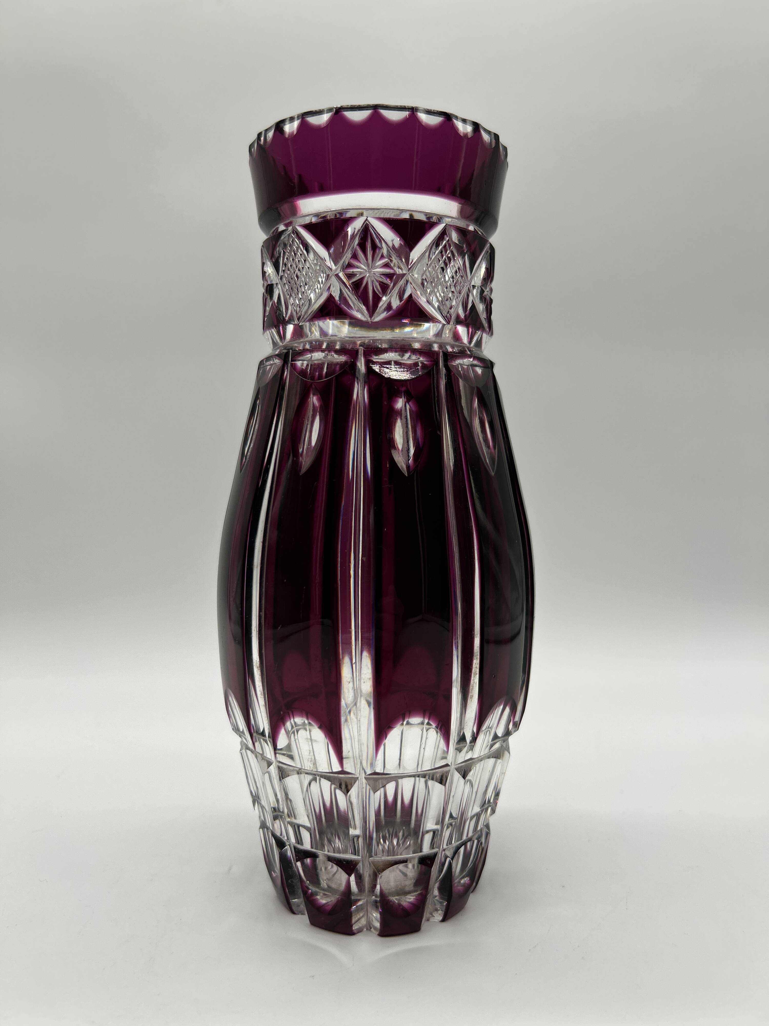 Art deco vase from val saint-lambert - model "m.k.m"
