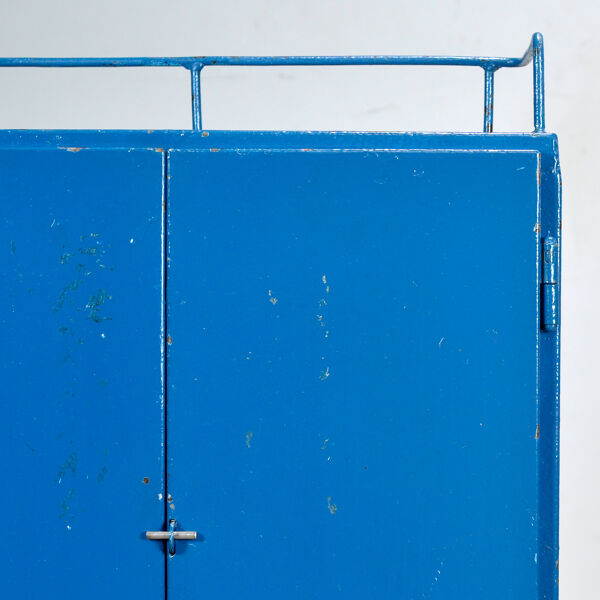 Armoire industrielle à quatre tiroirs des années 1970