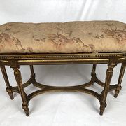Banquette de piano de style Louis XVI bois doré foncé de canne