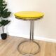 Table de bar jaune vintage : table basse haute chromée, années 1970