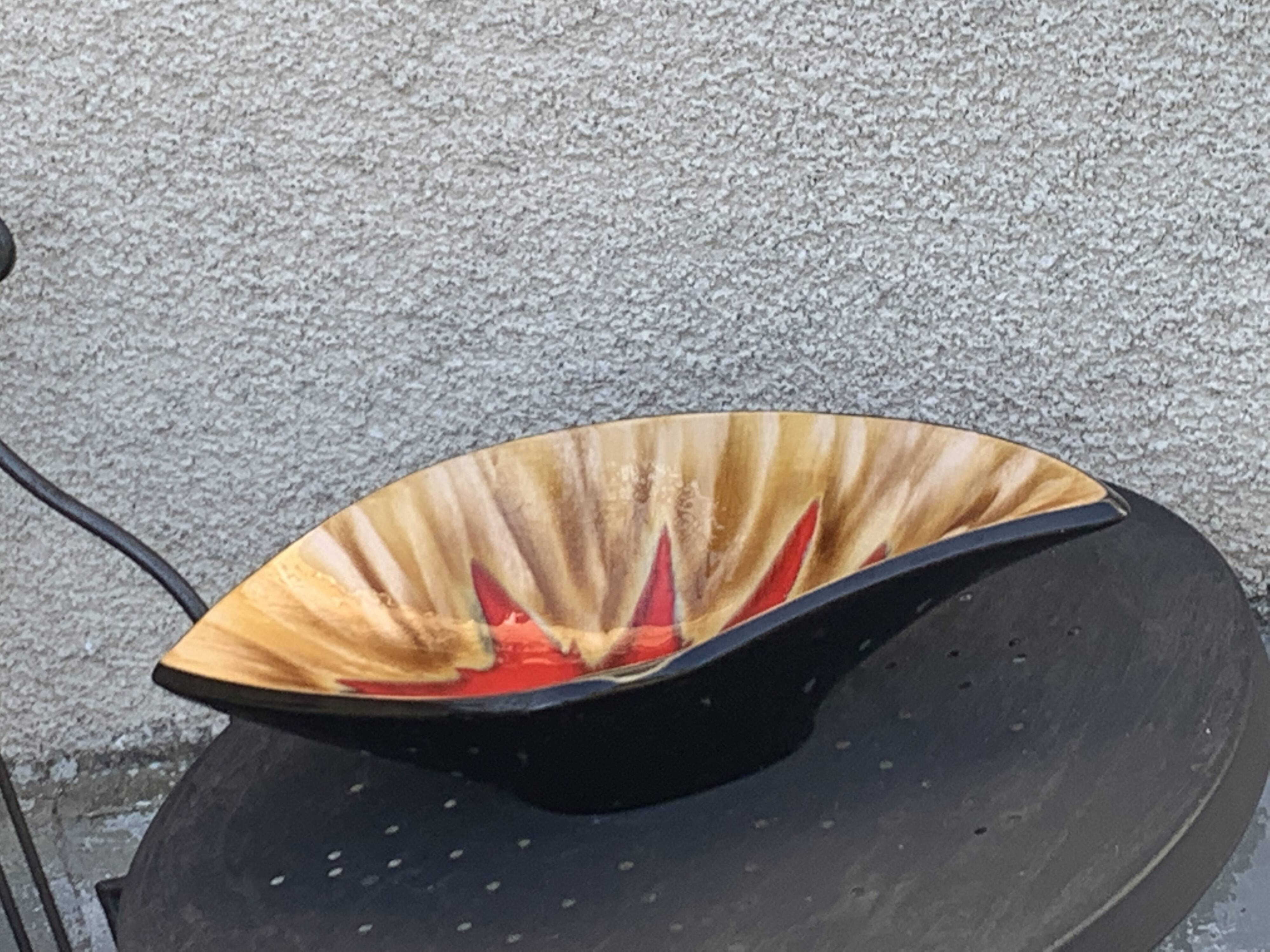Fruit bowl in glazed ceramic, red design motif, Vallauris, vintage