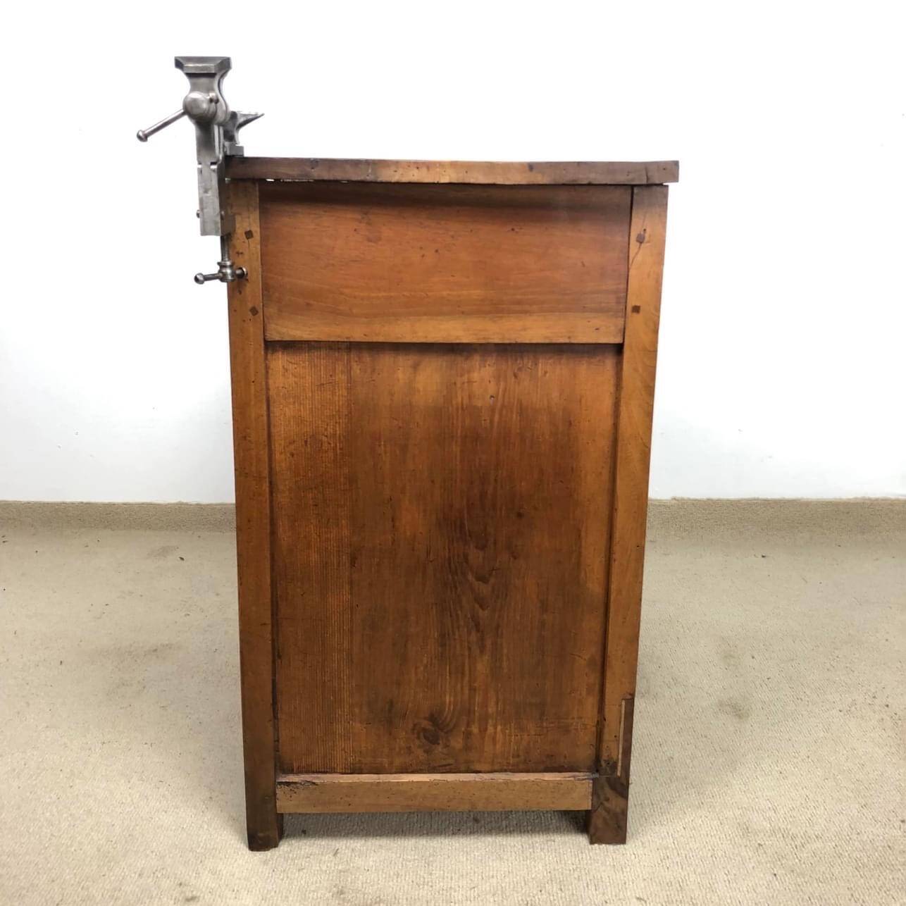 Etabli d'horloger bijoutier