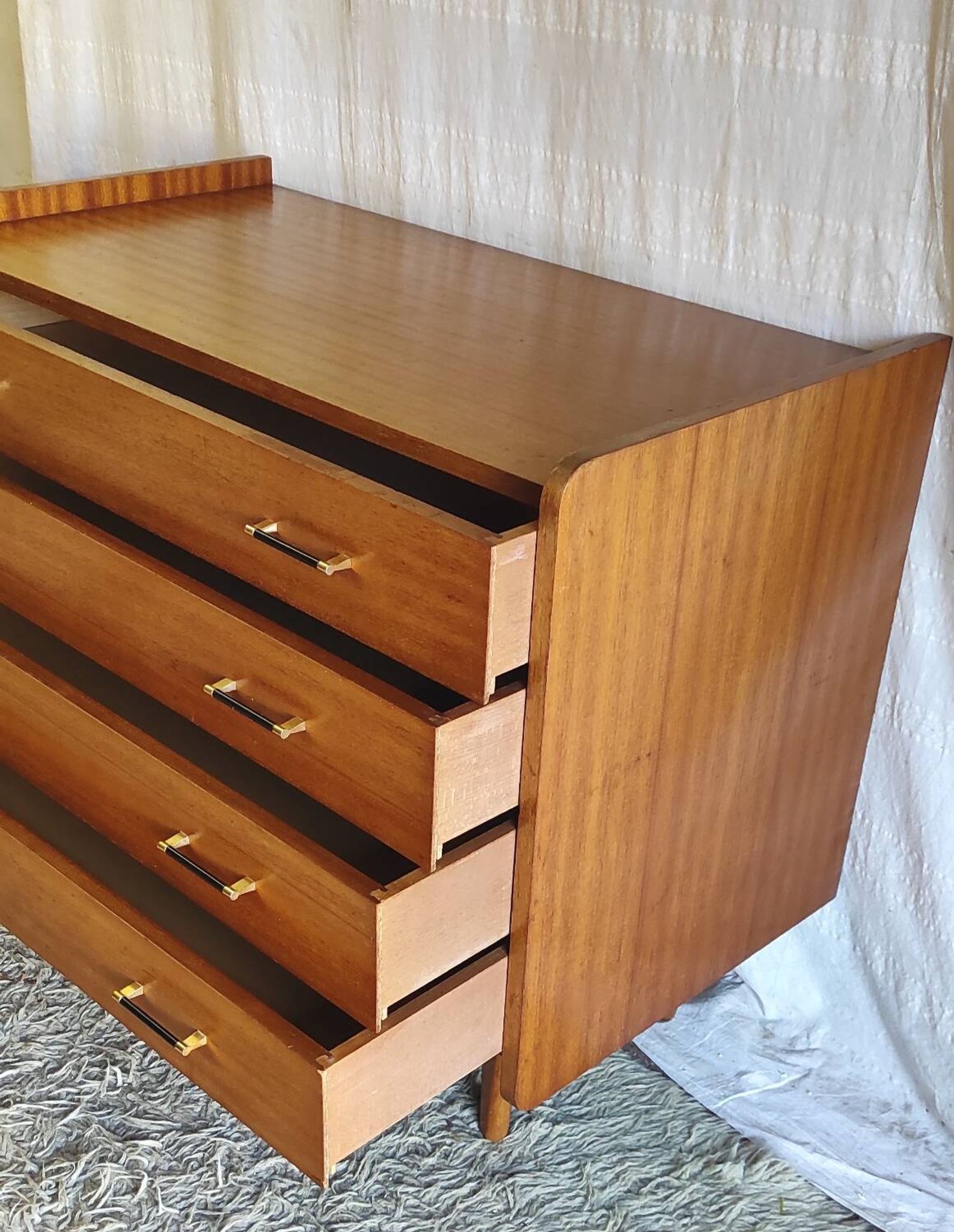 Modernist chest of drawers with 4 drawers in wood - 1950s/60s