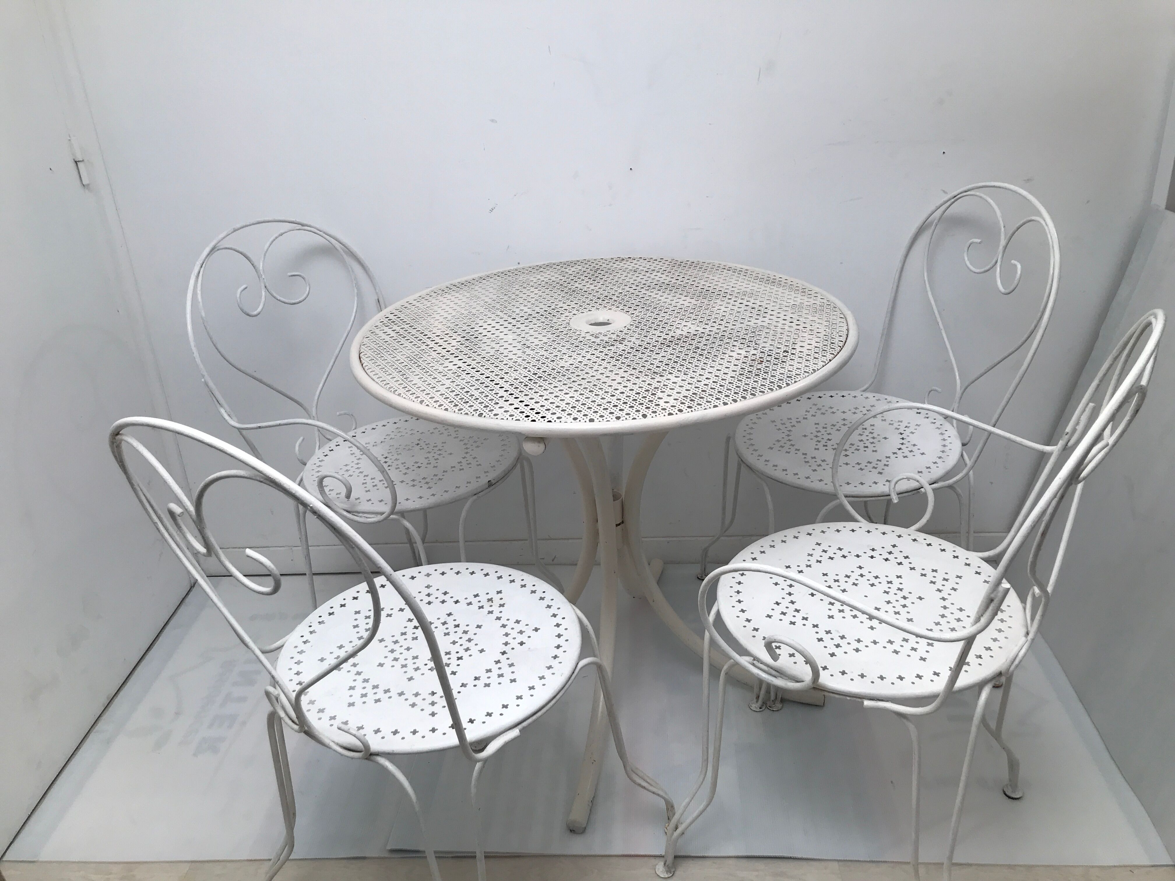 Old garden set