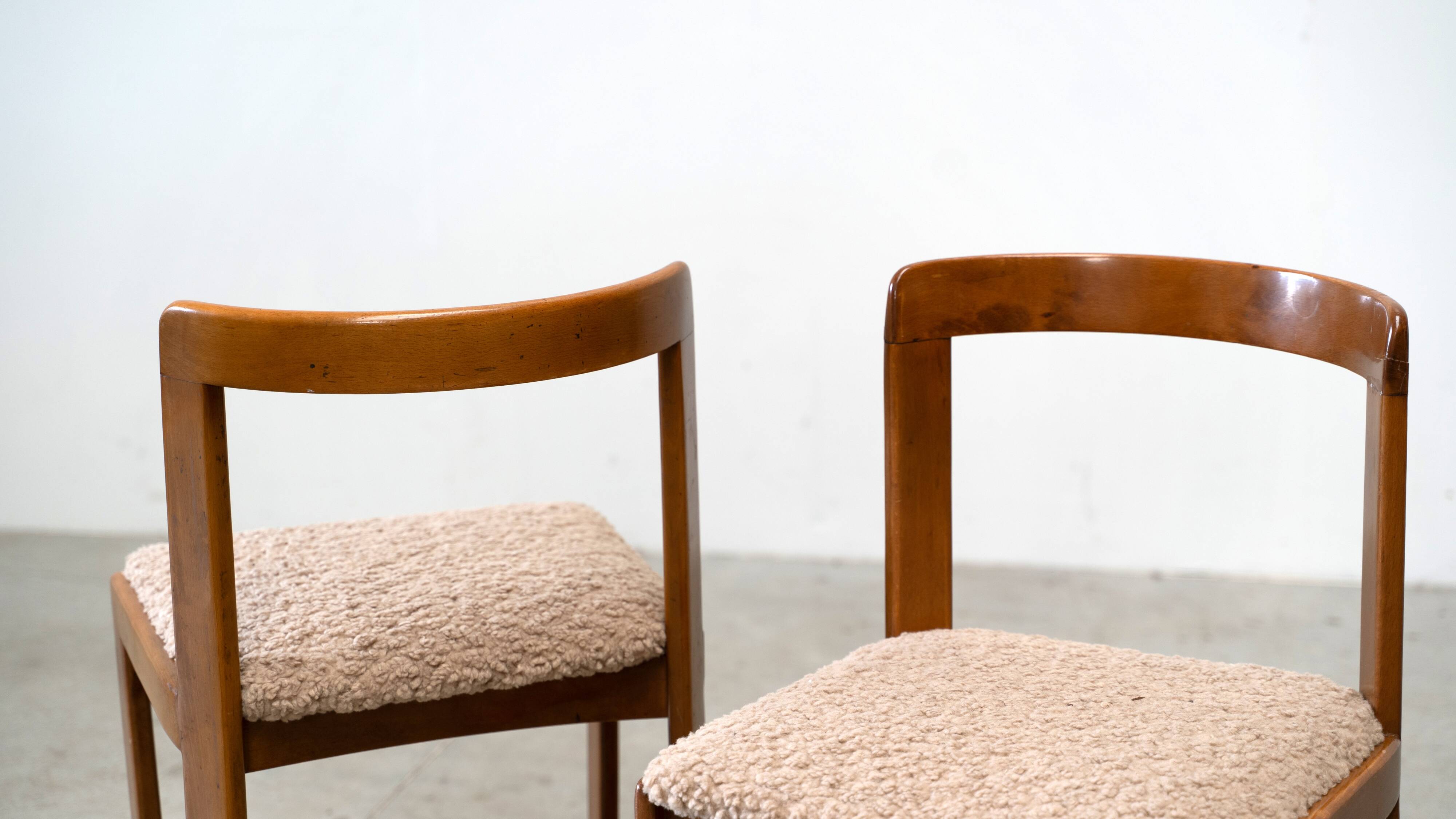 Ensemble de six chaises de salle à manger italiennes