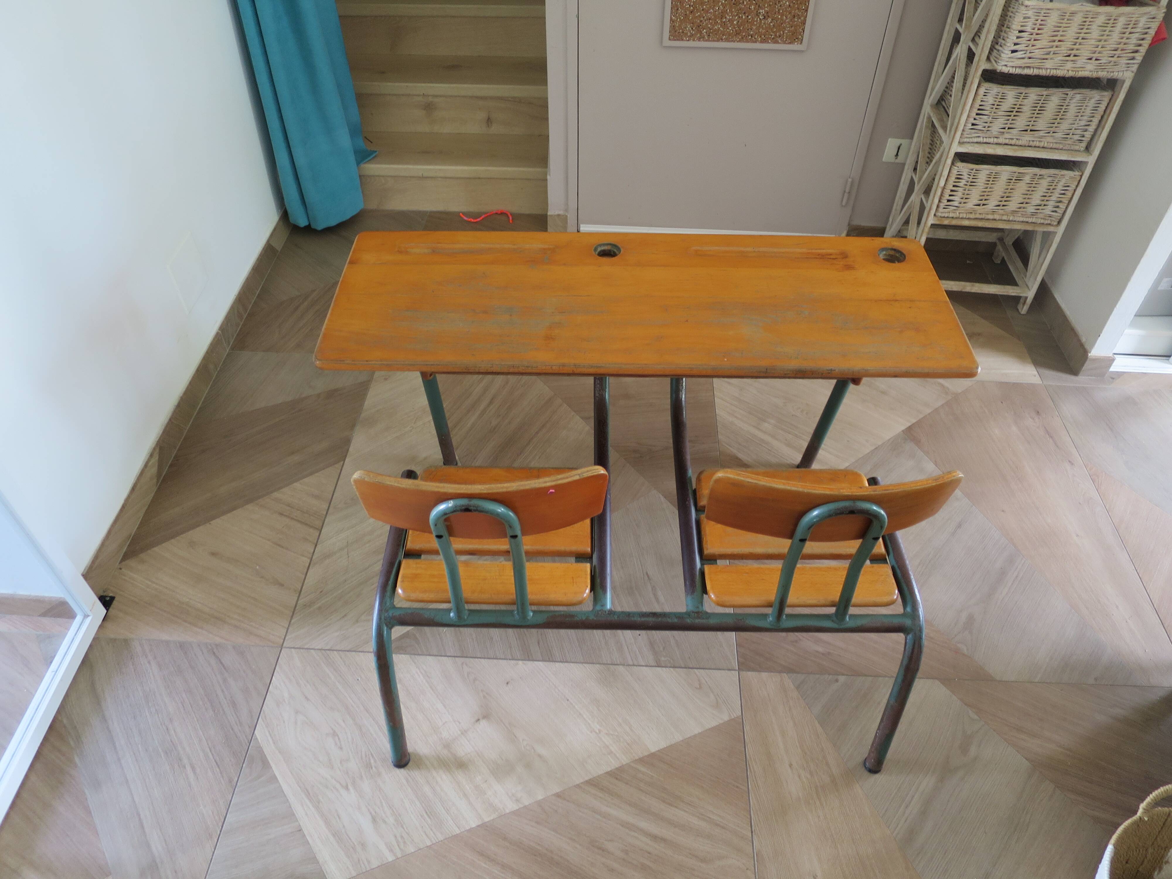 Bureau d’écolier vintage en bois et métal - Bureau double