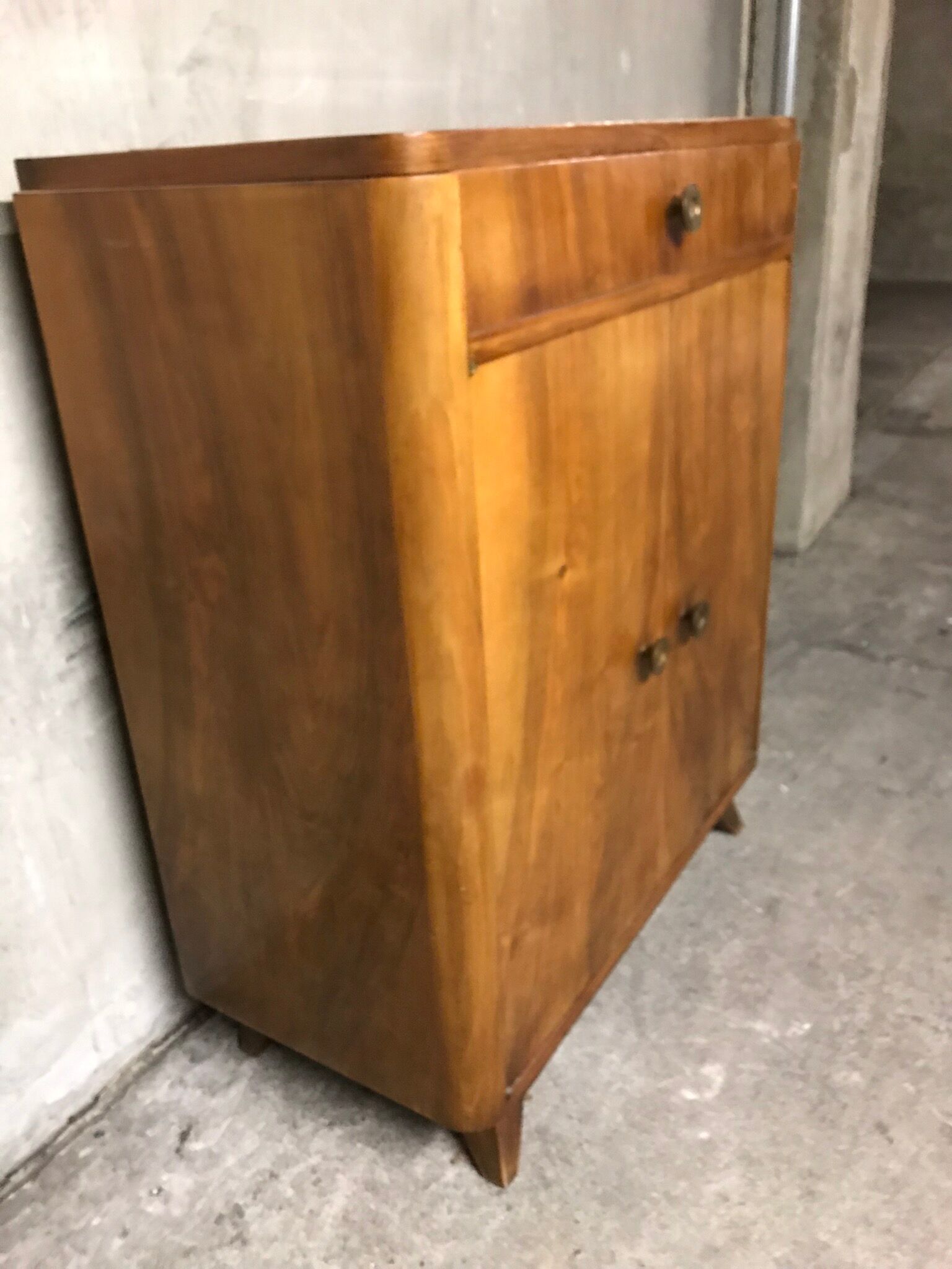 Bar Art Deco furniture