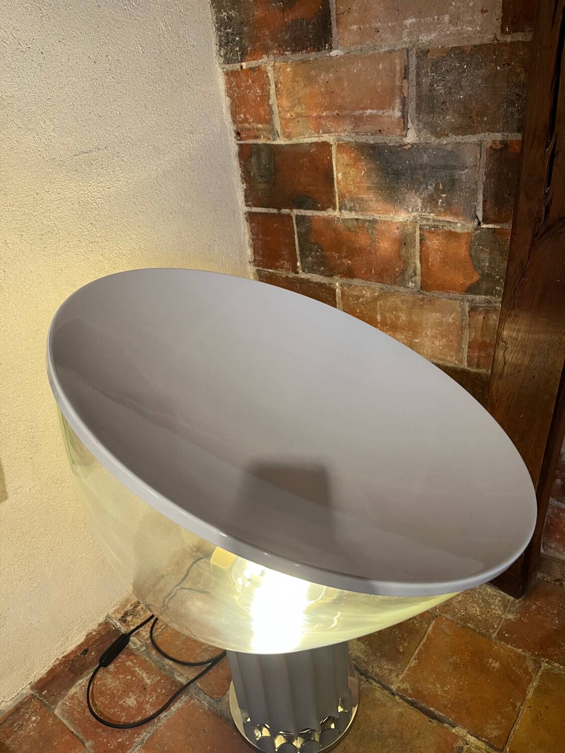 “Taccia” lamp, Castiglioni, Flos edition