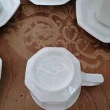 Set of 10 Johnson Brothers cups and saucers