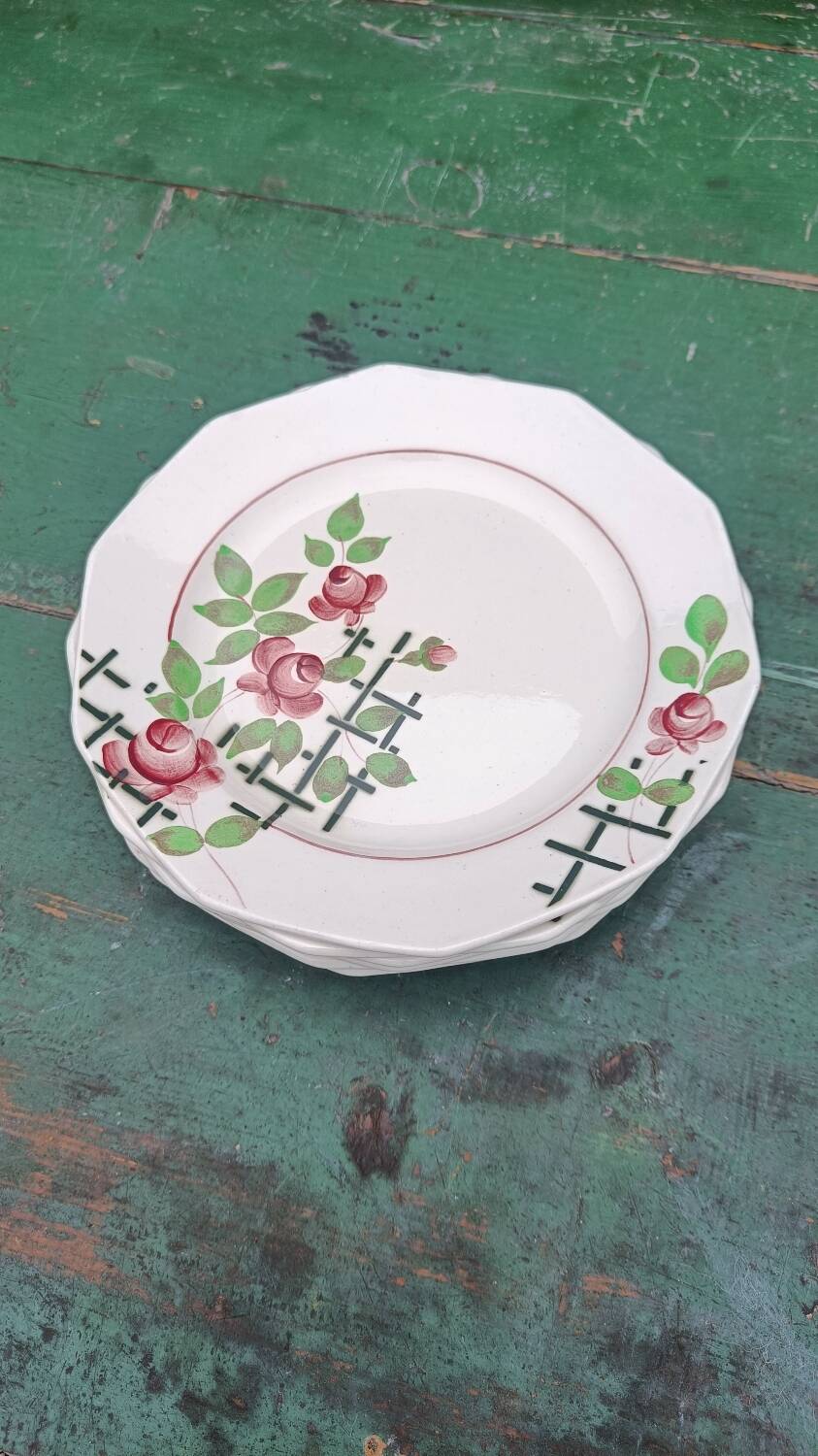 Iron earth dessert plates