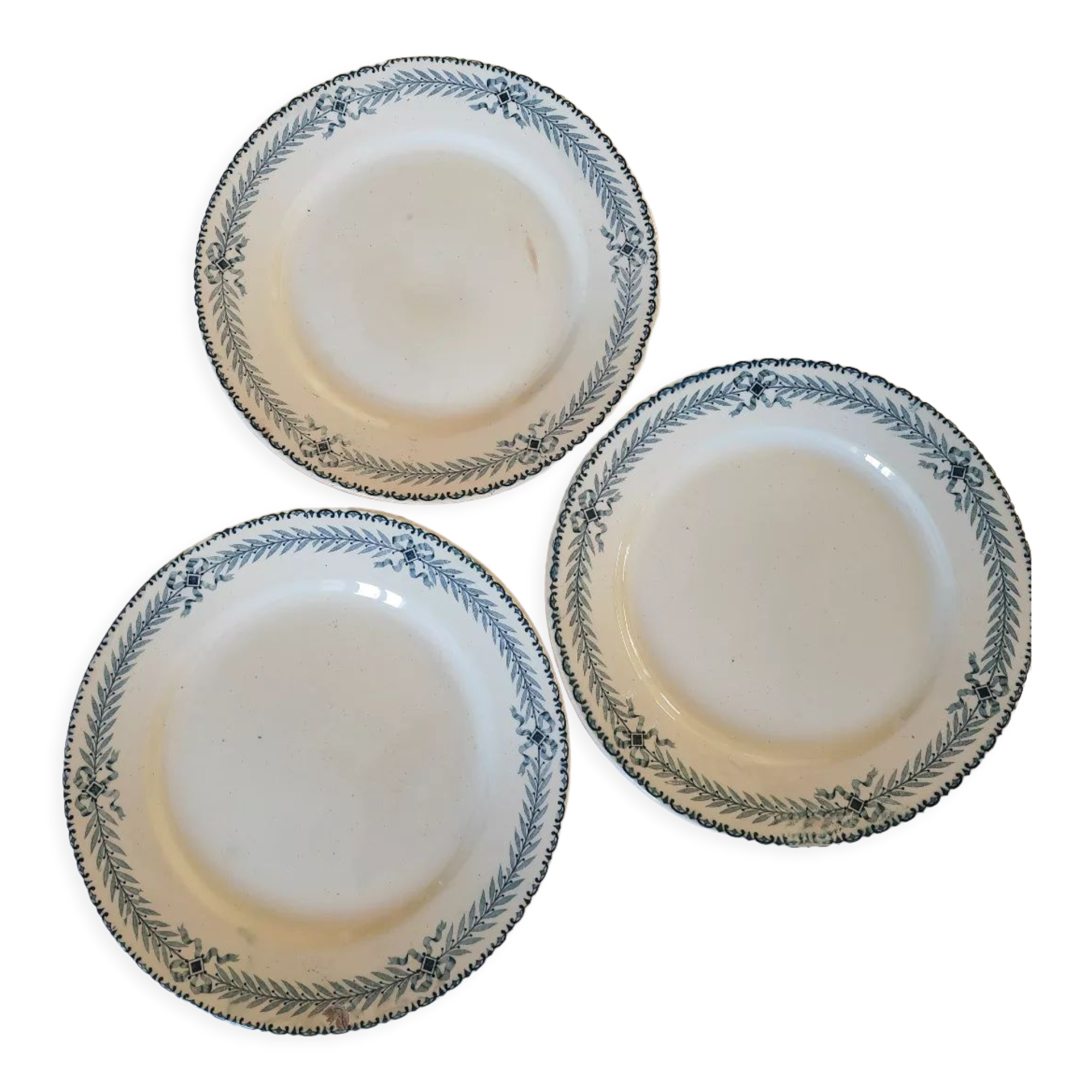 3 plates iron earth Chinon