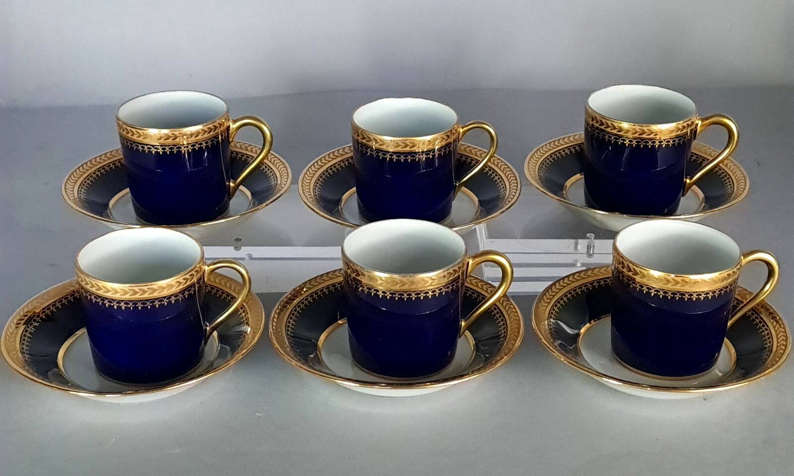 6 Limoges oven blue porcelain cups for Porcelainor Paris + case C582