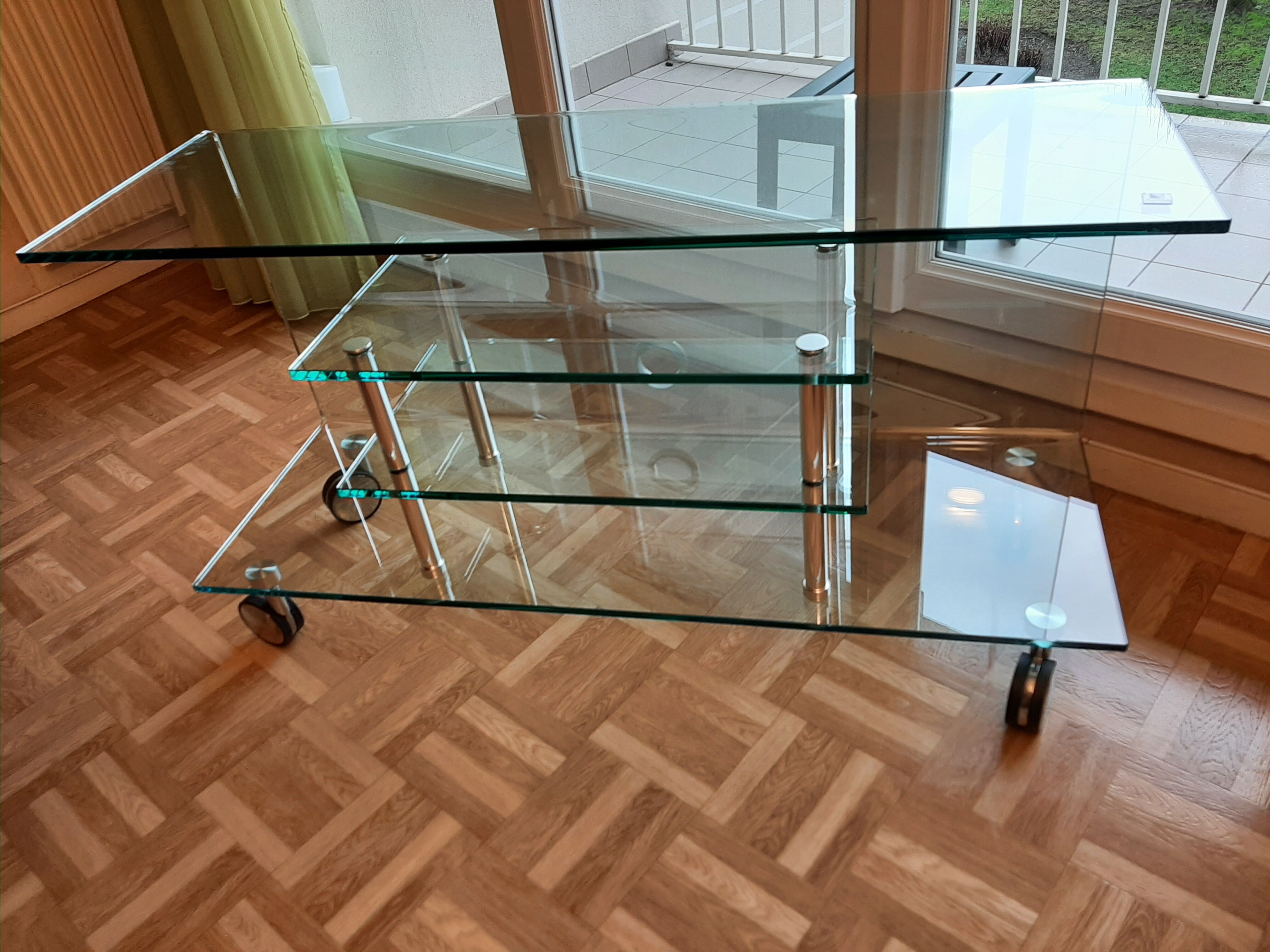 Solid glass tv stand bomb "marais international"