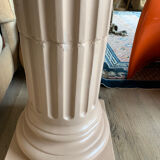 Pedestal column