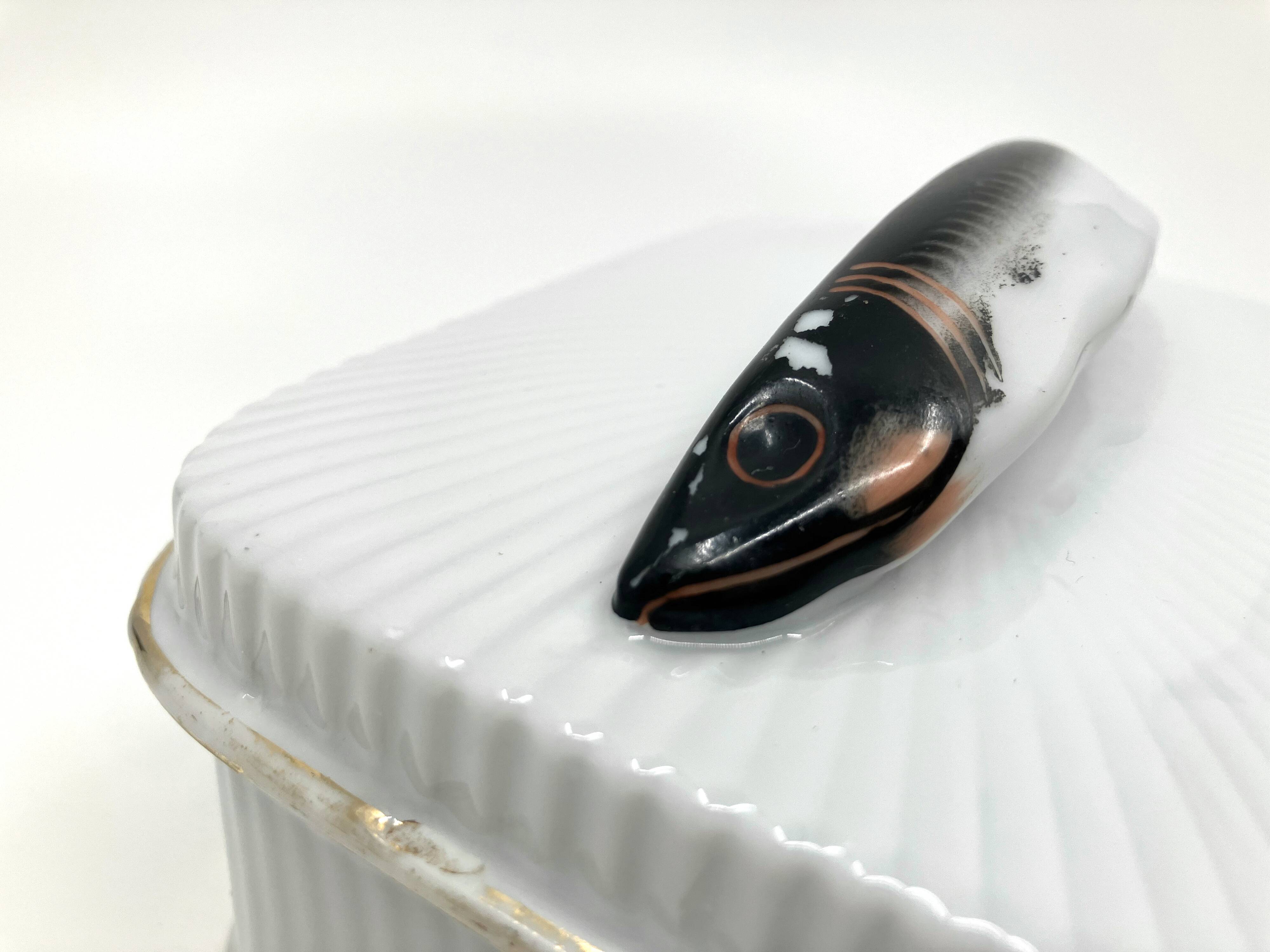 Boîte à sardines Art Déco en porcelaine • Circa 1904-1918