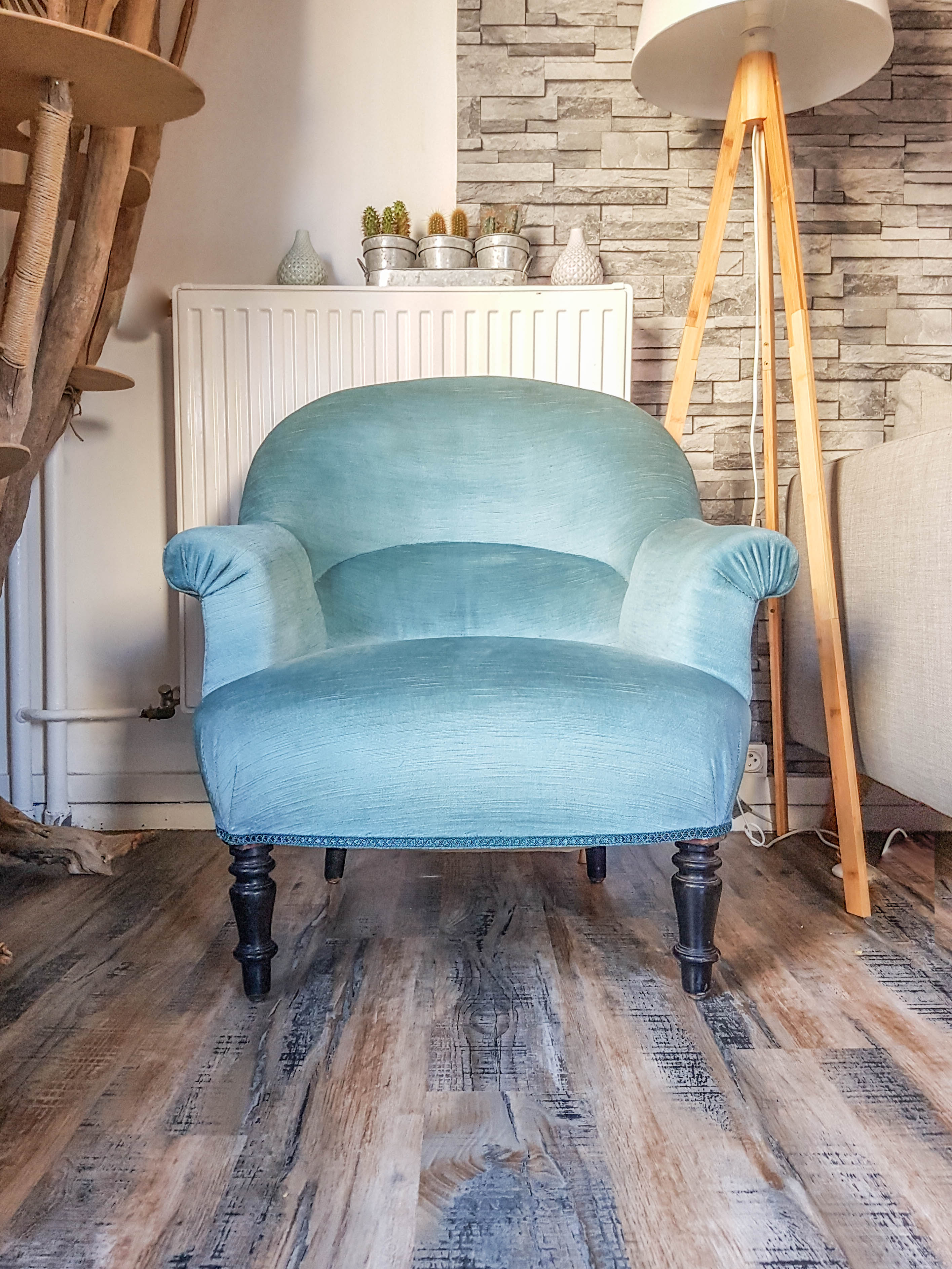 Vintage toad armchair blue velvet 70s