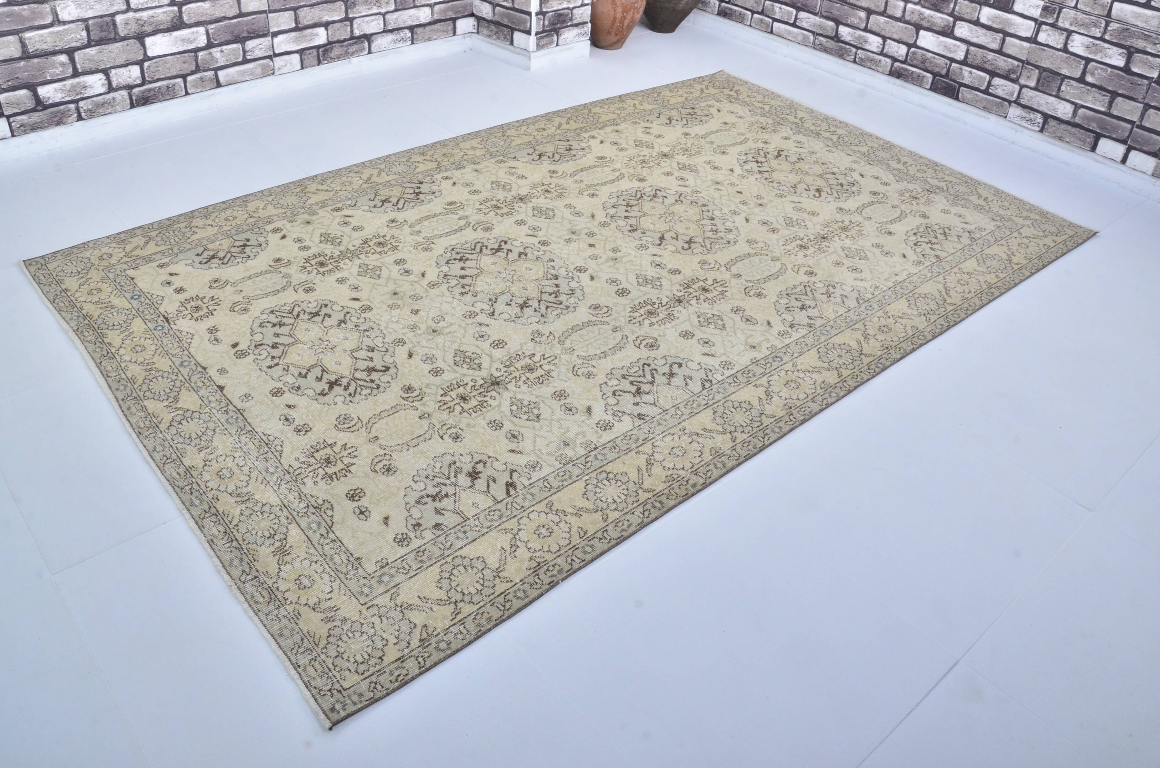 Tapis vintage turc Oushak sku 3204