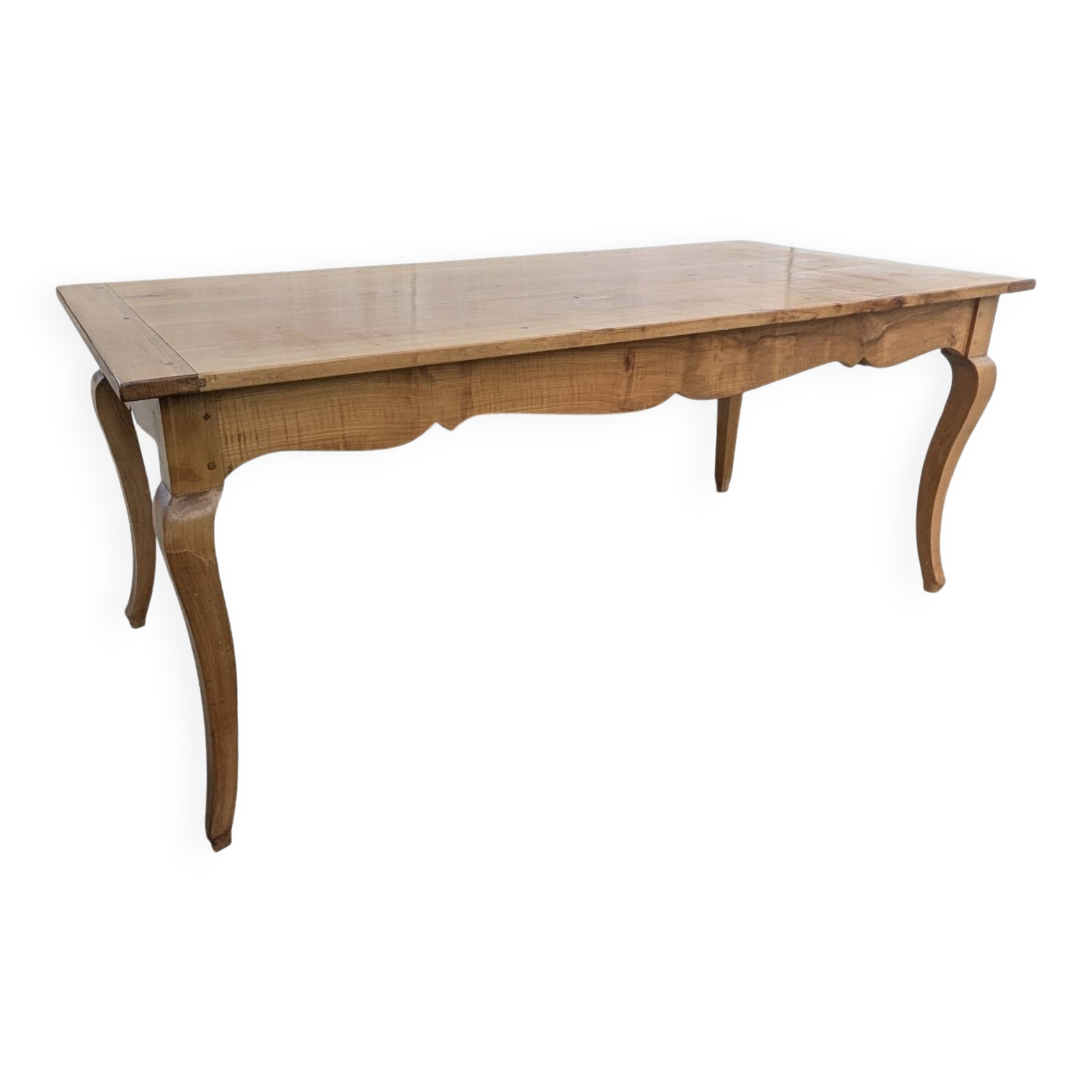 Provençal farmhouse table in blond cherry wood, Louis XV style.