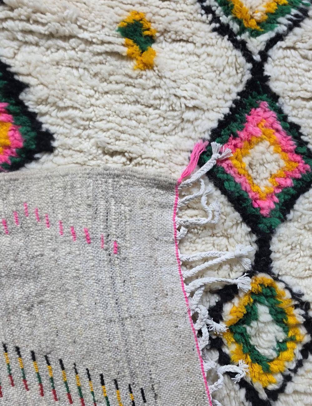 Azilal Berber Pattern Rug - 270 x 187 cm