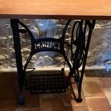 Table pieds machine à coudre