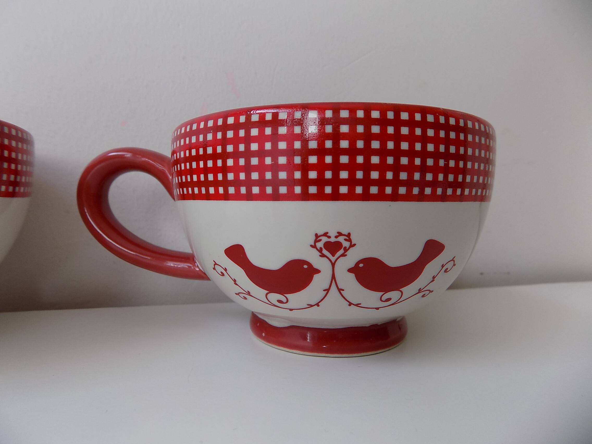 2 vintage decor cups (birds)