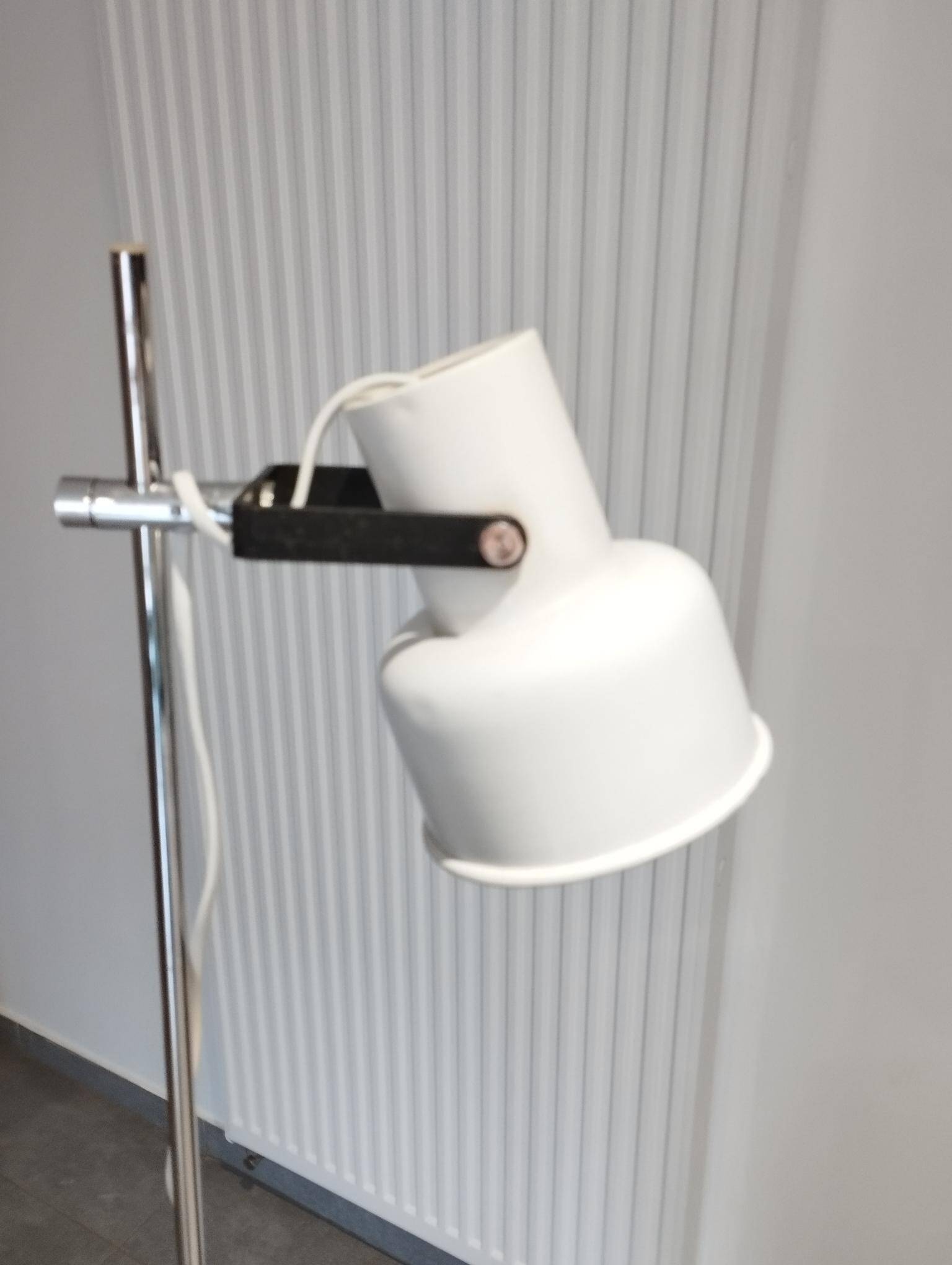 Space-Age Lamp - Scandinavian design floor lamp - adjustable vintage era