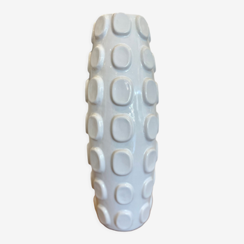 Organic vase in white ceramic