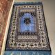 Tapis bleu