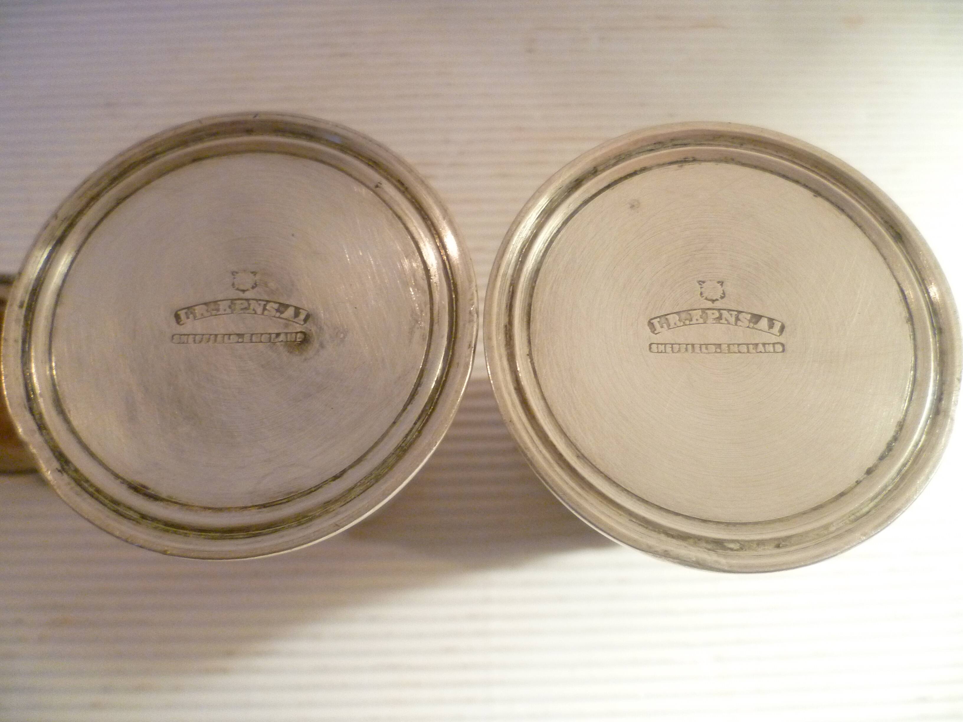 Service condiments sel/poivre salerons en met.argente sheffield